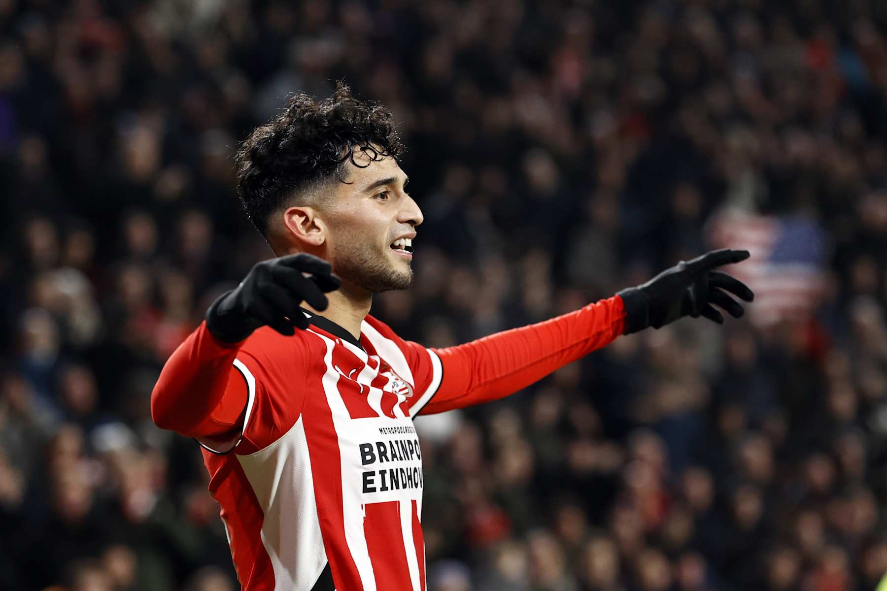 EINDHOVEN - Ricardo Pepi of PSV Eindhoven celebrates 6-1 during the Dutch Eredivisie match between PSV Eindhoven and FC Twente at Phillips Stadium on Dec. 6, 2024 in Eindhoven, Netherlands. ANP MAURICE VAN STEEN (Photo by ANP via Getty Images)