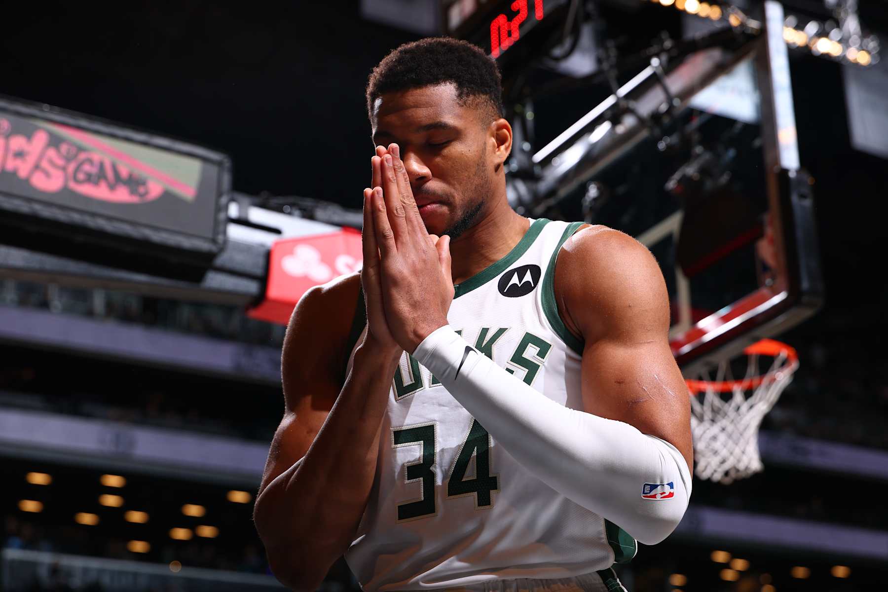BROOKLYN, NY - DECEMBER 8: Giannis Antetokounmpo #34 of the Milwaukee Bucks stands with hands clasped together before the game against the Brooklyn Nets on December 8, 2024 at Barclays Center in Brooklyn, New York. NOTE TO USER: User expressly acknowledges and agrees that, by downloading and or using this Photograph, user is consenting to the terms and conditions of the Getty Images License Agreement. Mandatory Copyright Notice: Copyright 2024 NBAE (David L. Nemec/NBAE via Getty Images)