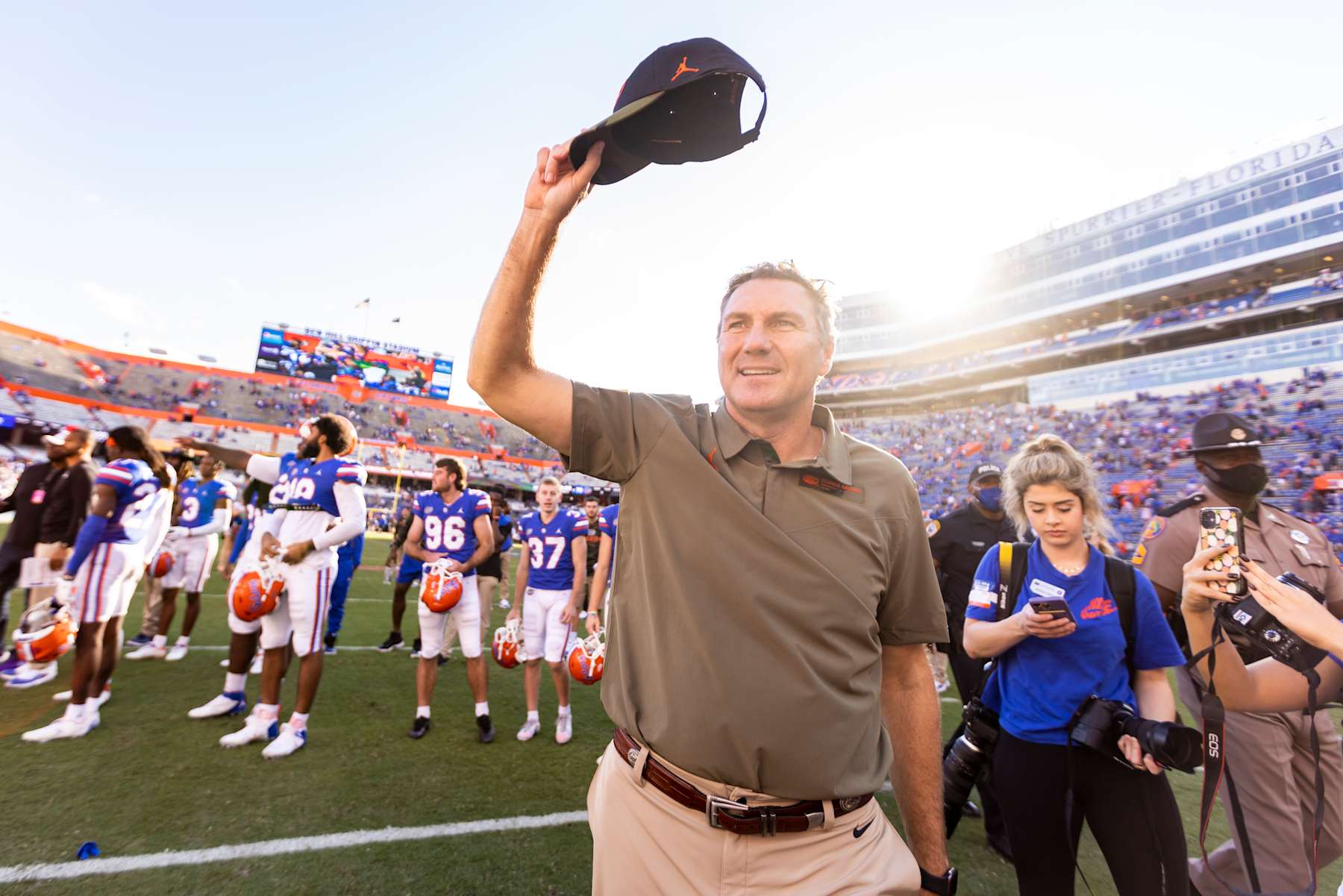 GAINESVILLE, FLORIDA - NOVEMBER 13: head coach Dan Mullen of the Florida Gators celebrates after defeating the Samford Bulldogs 70-52 in a game at Ben Hill Griffin Stadium on November 13, 2021 in Gainesville, Florida. (Photo by James Gilbert/Getty Images)