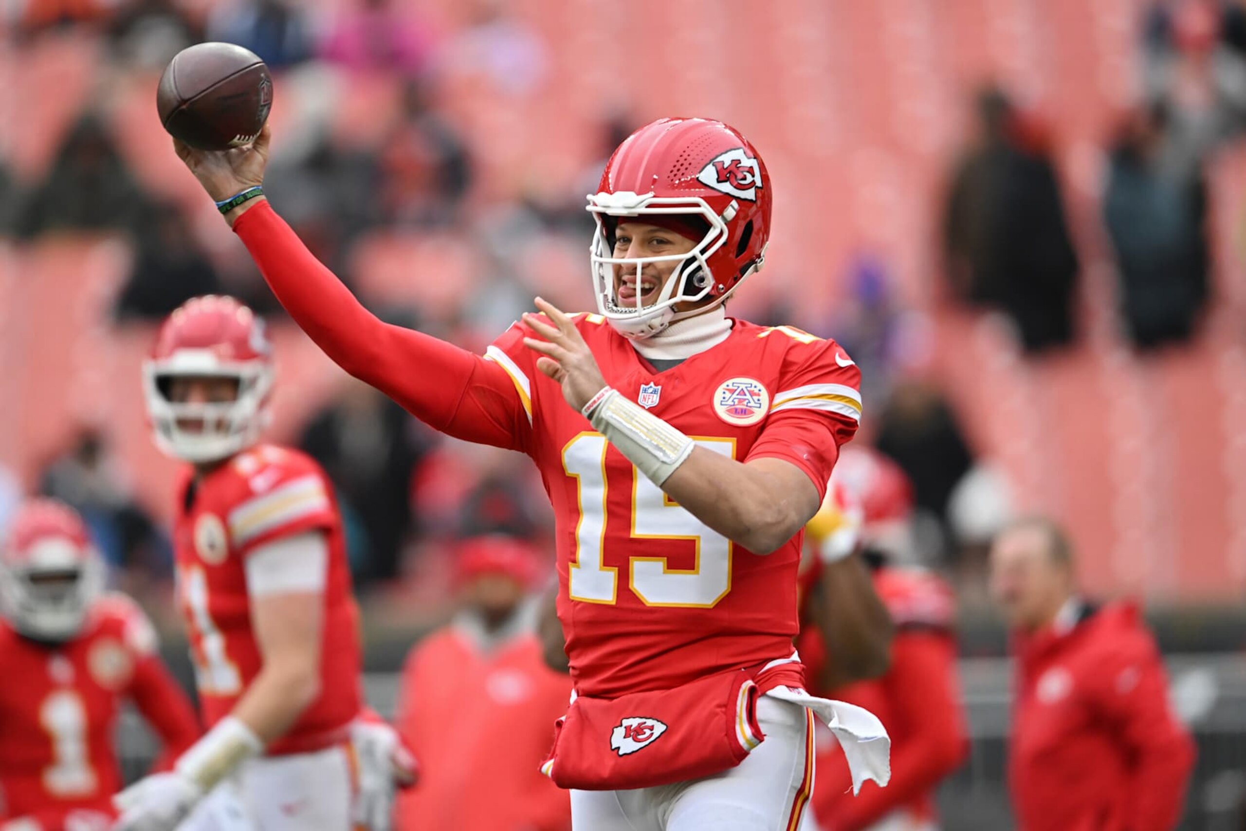 CLEVELAND, OHIO - DECEMBER 15: Patrick Mahomes #15 of the Kansas City Chiefs warms up before the game against the Cleveland Browns at Huntington Bank Field on December 15, 2024 in Cleveland, Ohio. (Photo by Nick Cammett/Getty Images) CLEVELAND, OHIO - DECEMBER 15: Patrick Mahomes #15 of the Kansas City Chiefs warms up before the game against the Cleveland Browns at Huntington Bank Field on December 15, 2024 in Cleveland, Ohio. (Photo by Nick Cammett/Getty Images)