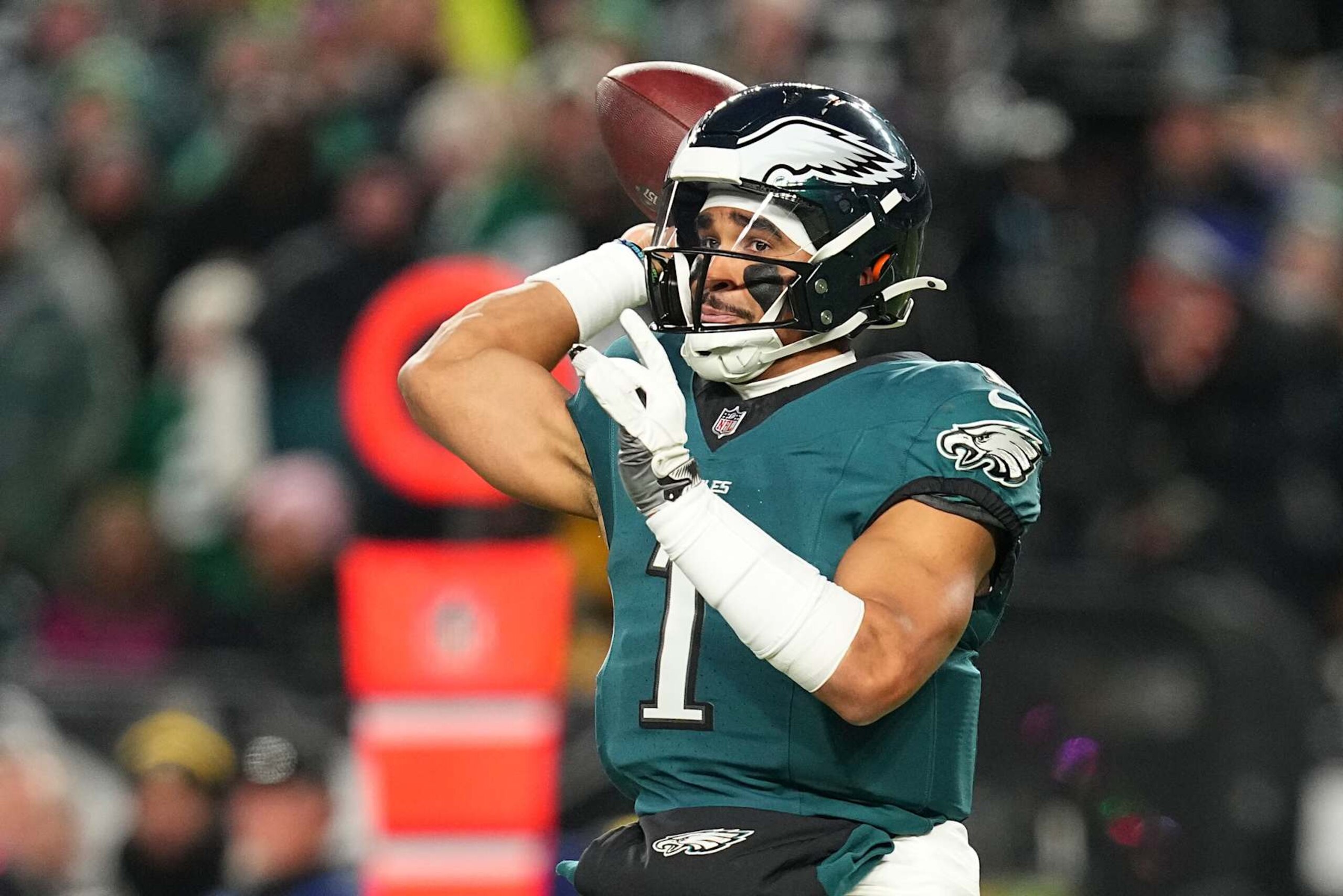 PHILADELPHIA, PENNSYLVANIA - DECEMBER 15: Jalen Hurts #1 of the Philadelphia Eagles passes the ball against the Pittsburgh Steelers at Lincoln Financial Field on December 15, 2024 in Philadelphia, Pennsylvania. (Photo by Mitchell Leff/Getty Images)