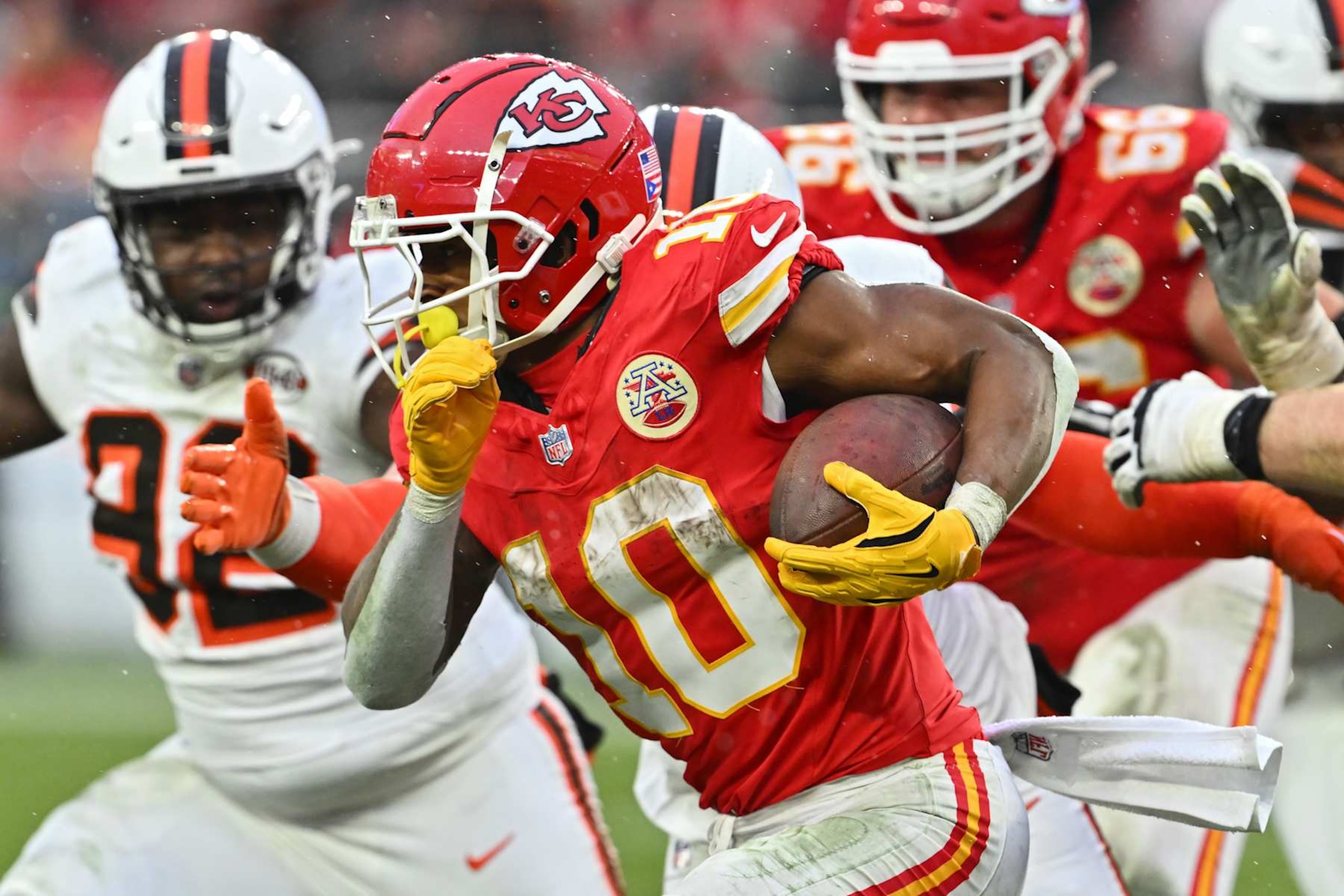 CLEVELAND, OHIO - DECEMBER 15: Isiah Pacheco #10 of the Kansas City Chiefs carries the ball against the Cleveland Browns during the fourth quarter at Huntington Bank Field on December 15, 2024 in Cleveland, Ohio. (Photo by Jason Miller/Getty Images)