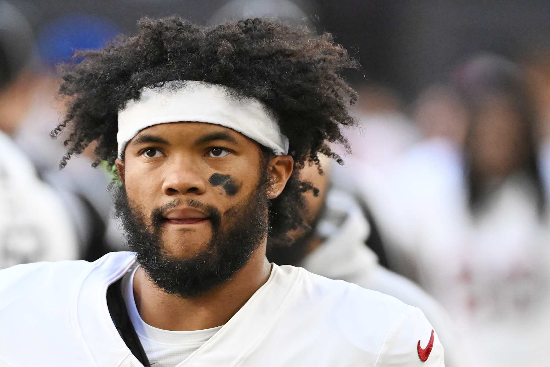INGLEWOOD, CALIFORNIA - DECEMBER 15: Kyler Murray #1 of the Arizona Cardinals looks on during warm ups prior to the game against the New England Patriots at SoFi Stadium on December 15, 2024 in Inglewood, California. (Photo by Harry How/Getty Images)