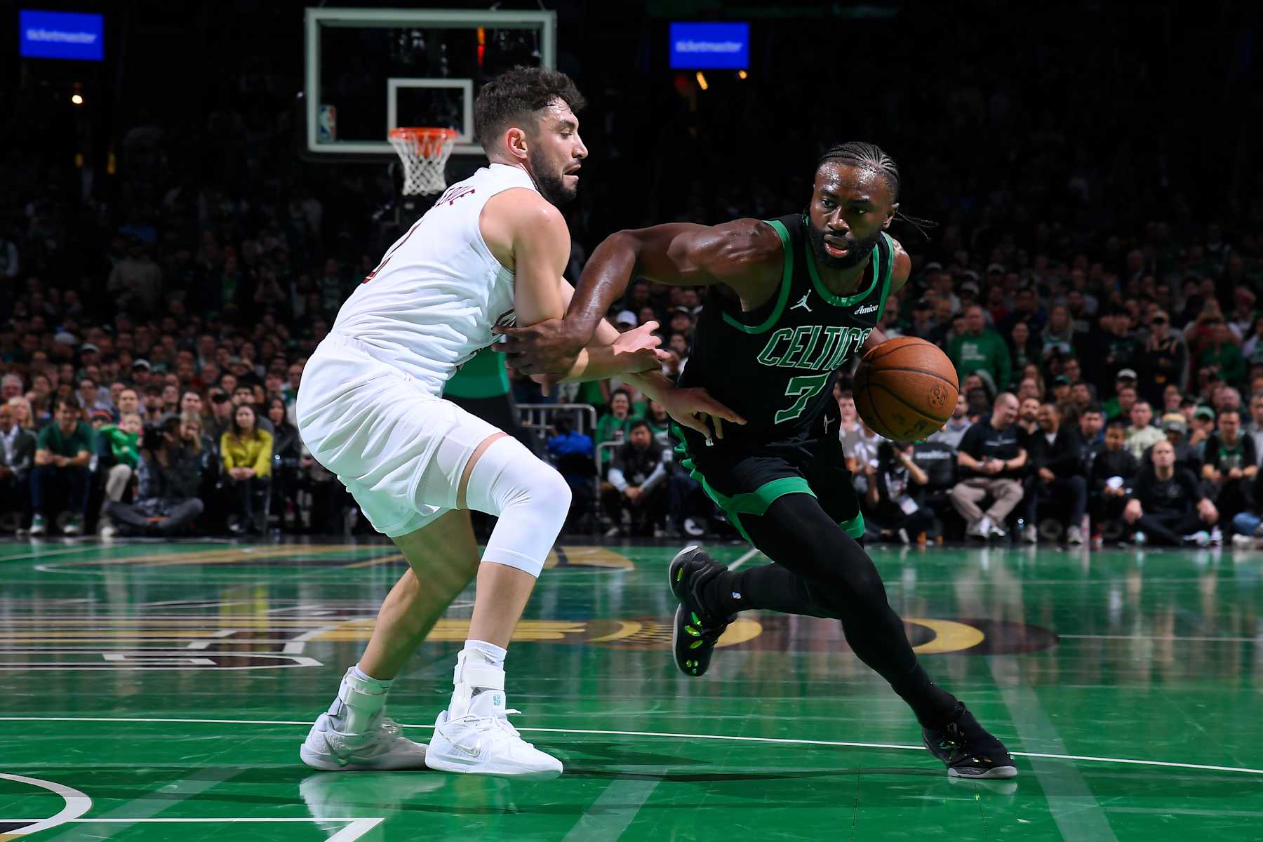 BOSTON, MA - NOVEMBER 19: Jaylen Brown #7 of the Boston Celtics drives to the basket during the game against the Cleveland Cavaliers during the Emirates NBA Cup game on November 19, 2024 at TD Garden in Boston, Massachusetts. NOTE TO USER: User expressly acknowledges and agrees that, by downloading and/or using this Photograph, user is consenting to the terms and conditions of the Getty Images License Agreement. Mandatory Copyright Notice: Copyright 2024 NBAE (Photo by Brian Babineau/NBAE via Getty Images)