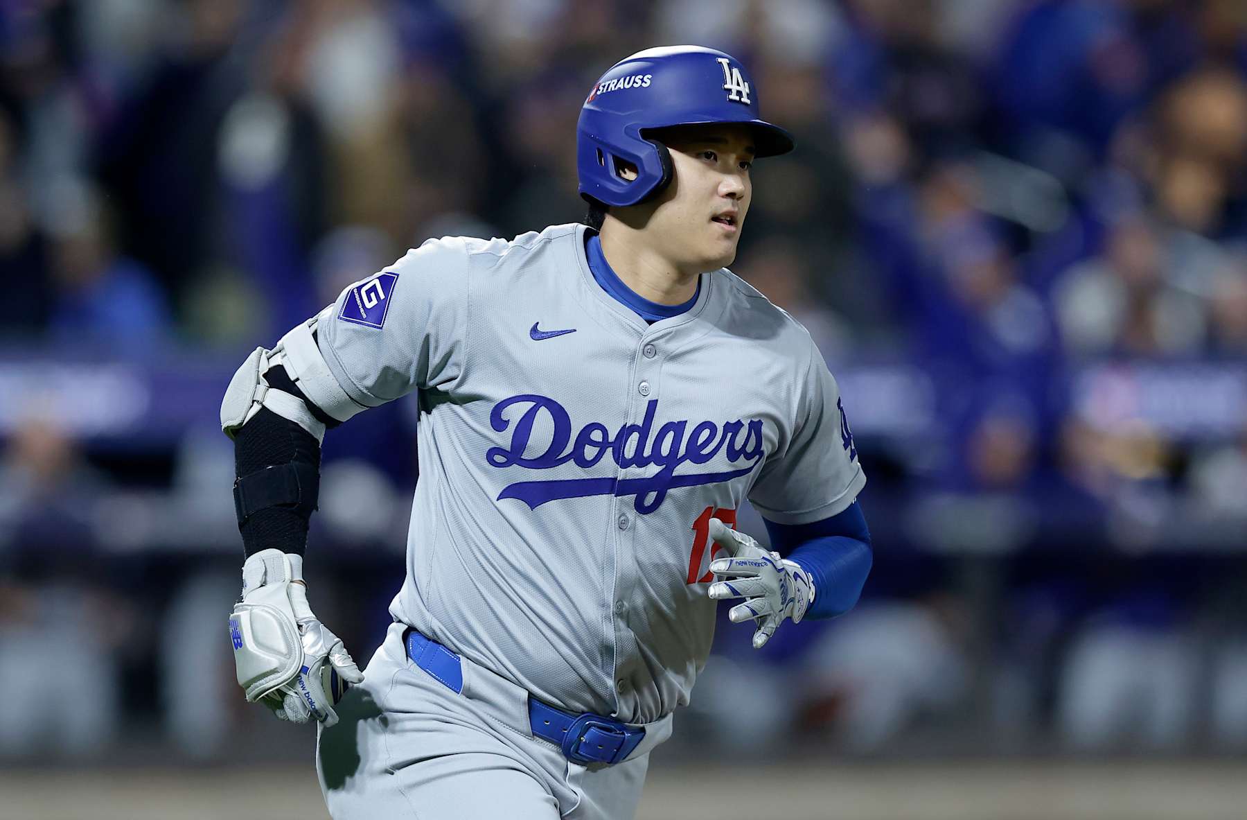 NEW YORK, NEW YORK - OCTOBER 17: (NEW YORK DAILIES OUT)  Shohei Ohtani #17 of the Los Angeles Dodgers runs the bases after his first inning home run against the New York Mets during Game Four of the National League Championship Series at Citi Field on October 17, 2024 in New York City. The Dodgers defeated the Mets 10-2. (Photo by Jim McIsaac/Getty Images)