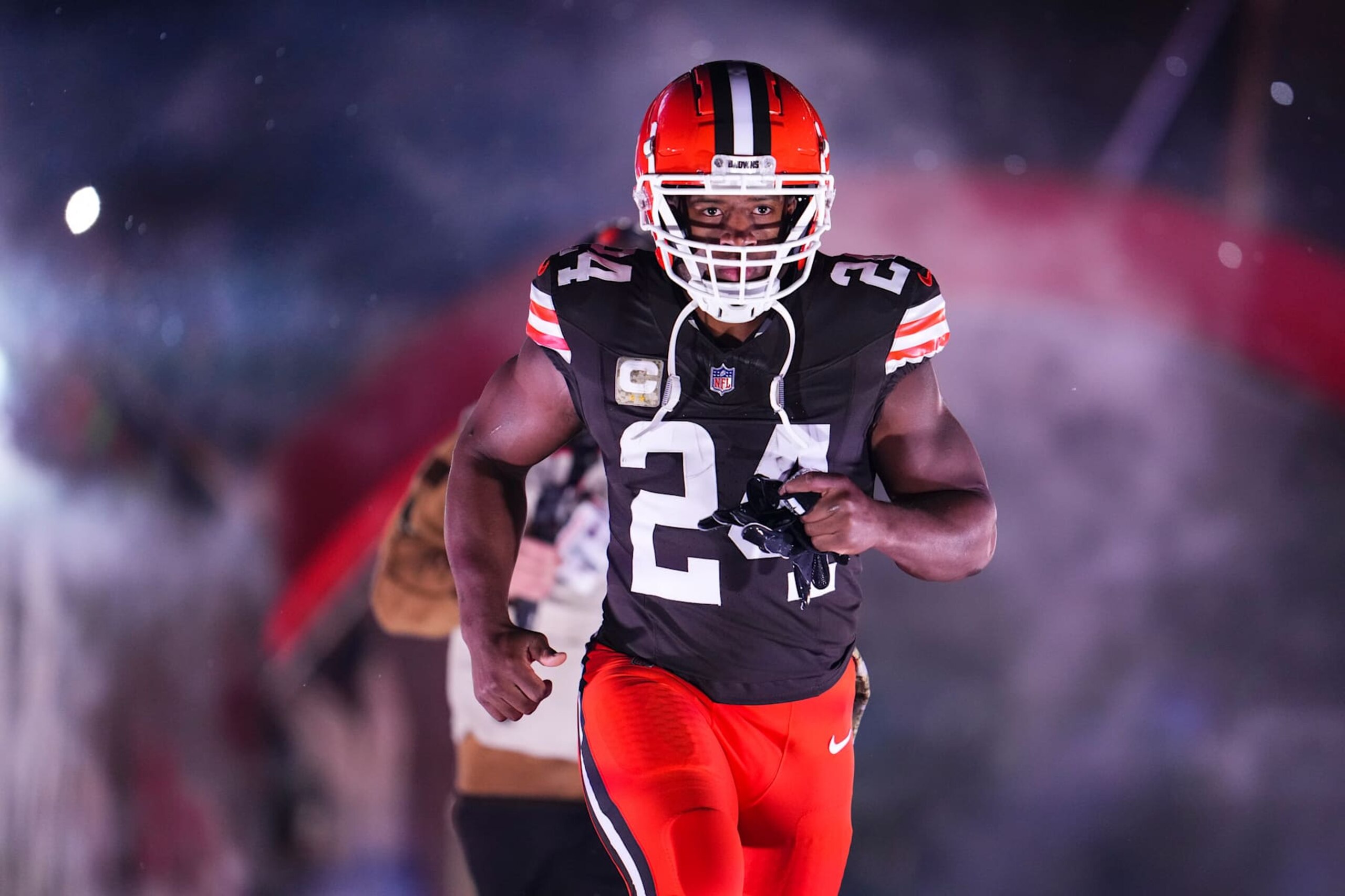 CLEVELAND, OH - NOVEMBER 21: Nick Chubb #24 of the Cleveland Browns runs out of the tunnel prior to an NFL football game against the Pittsburgh Steelers at Huntington Bank Field on November 21, 2024 in Cleveland, Ohio. (Photo by Cooper Neill/Getty Images) CLEVELAND, OH - NOVEMBER 21: Nick Chubb #24 of the Cleveland Browns runs out of the tunnel prior to an NFL football game against the Pittsburgh Steelers at Huntington Bank Field on November 21, 2024 in Cleveland, Ohio. (Photo by Cooper Neill/Getty Images)