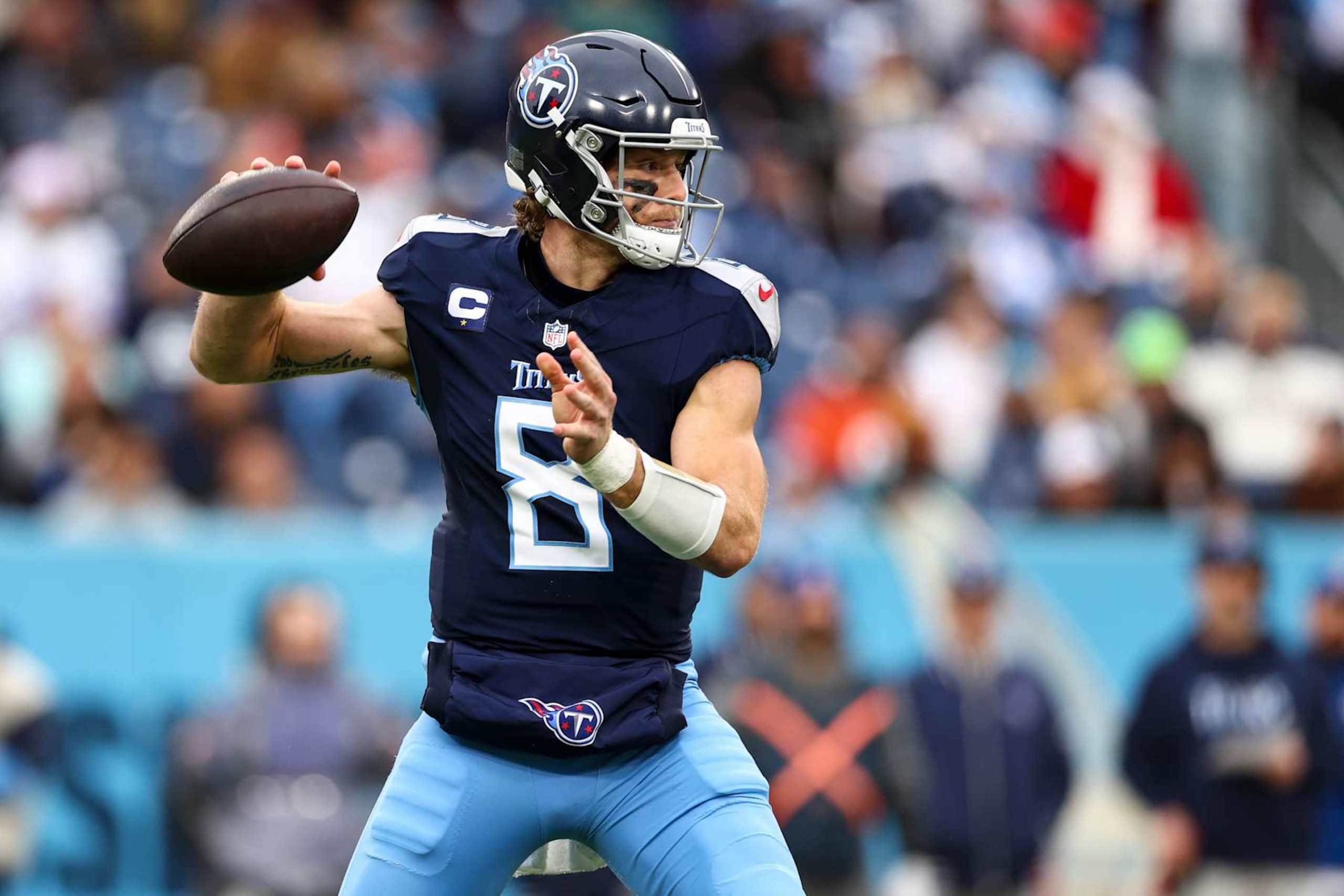 NASHVILLE, TENNESSEE - DECEMBER 15: Will Levis #8 of the Tennessee Titans prepares to throw during the first half of an NFL football game against the Cincinnati Bengals at Nissan Stadium on December 15, 2024 in Nashville, Tennessee. (Photo by Kevin Sabitus/Getty Images)