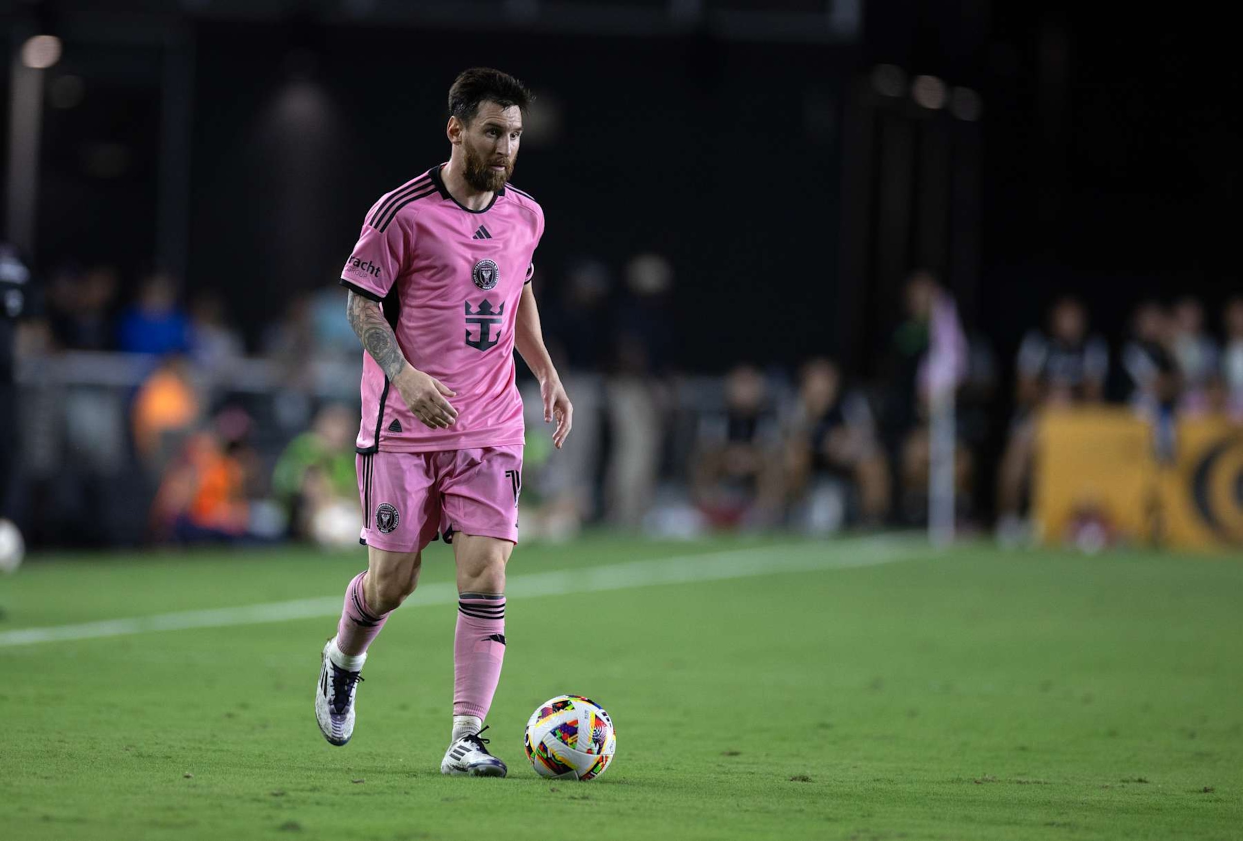 FORT LAUDERDALE, FLORIDA - NOVEMBER 9: Lionel Messi #10 of Inter Miami FC in action during the game against Atlanta United FC during the 2024 MLS Cup playoffs at Chase Stadium on November 9, 2024 in Fort Lauderdale, Florida. (Photo by Michael Pimentel/ISI Photos/Getty Images)