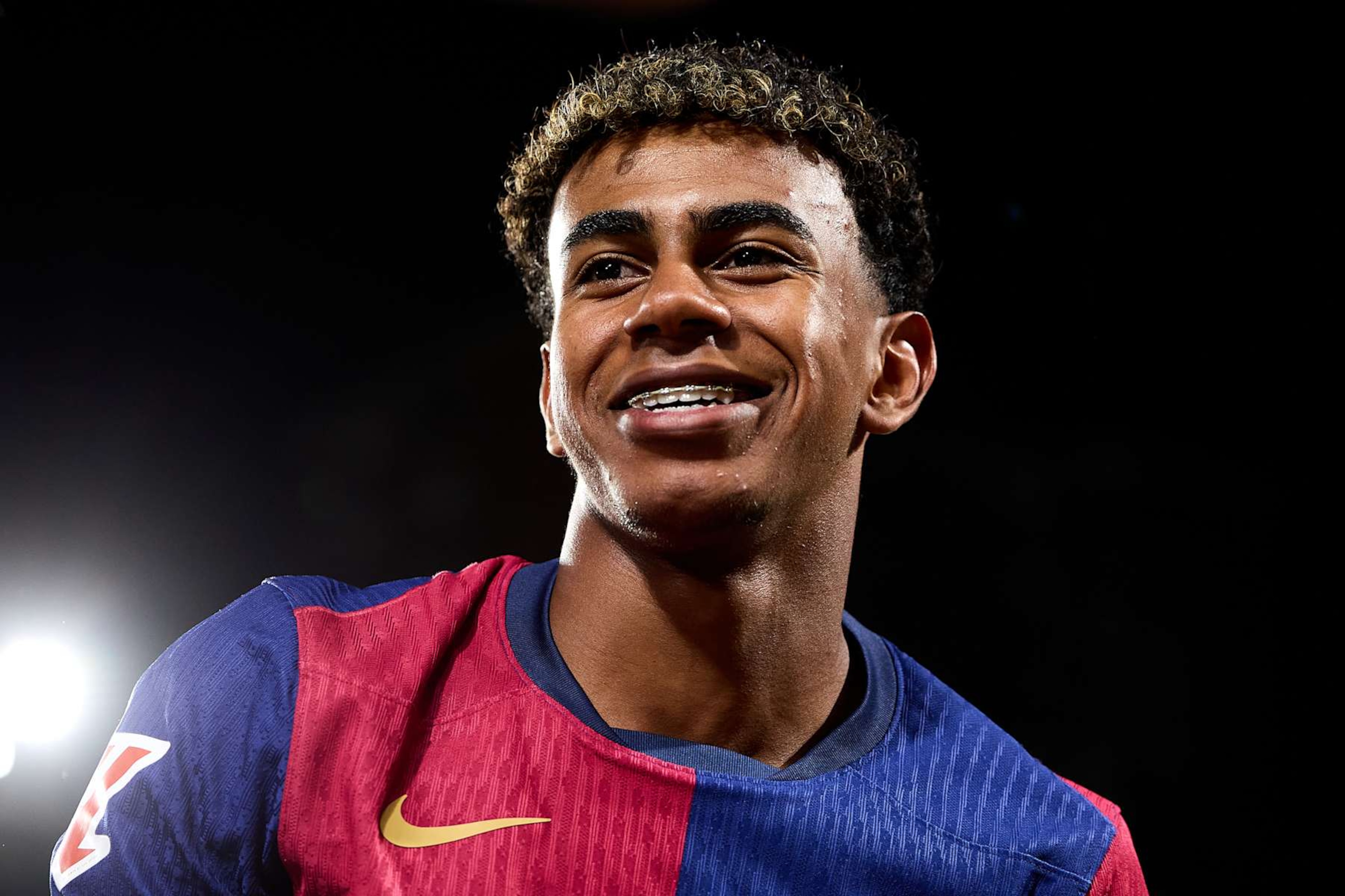 MADRID, SPAIN - AUGUST 27: Lamine Yamal of FC Barcelona looks on prior to the La Liga match between Rayo Vallecano and FC Barcelona at Estadio de Vallecas on August 27, 2024 in Madrid, Spain. (Photo by Alvaro Medranda/Quality Sport Images/Getty Images)