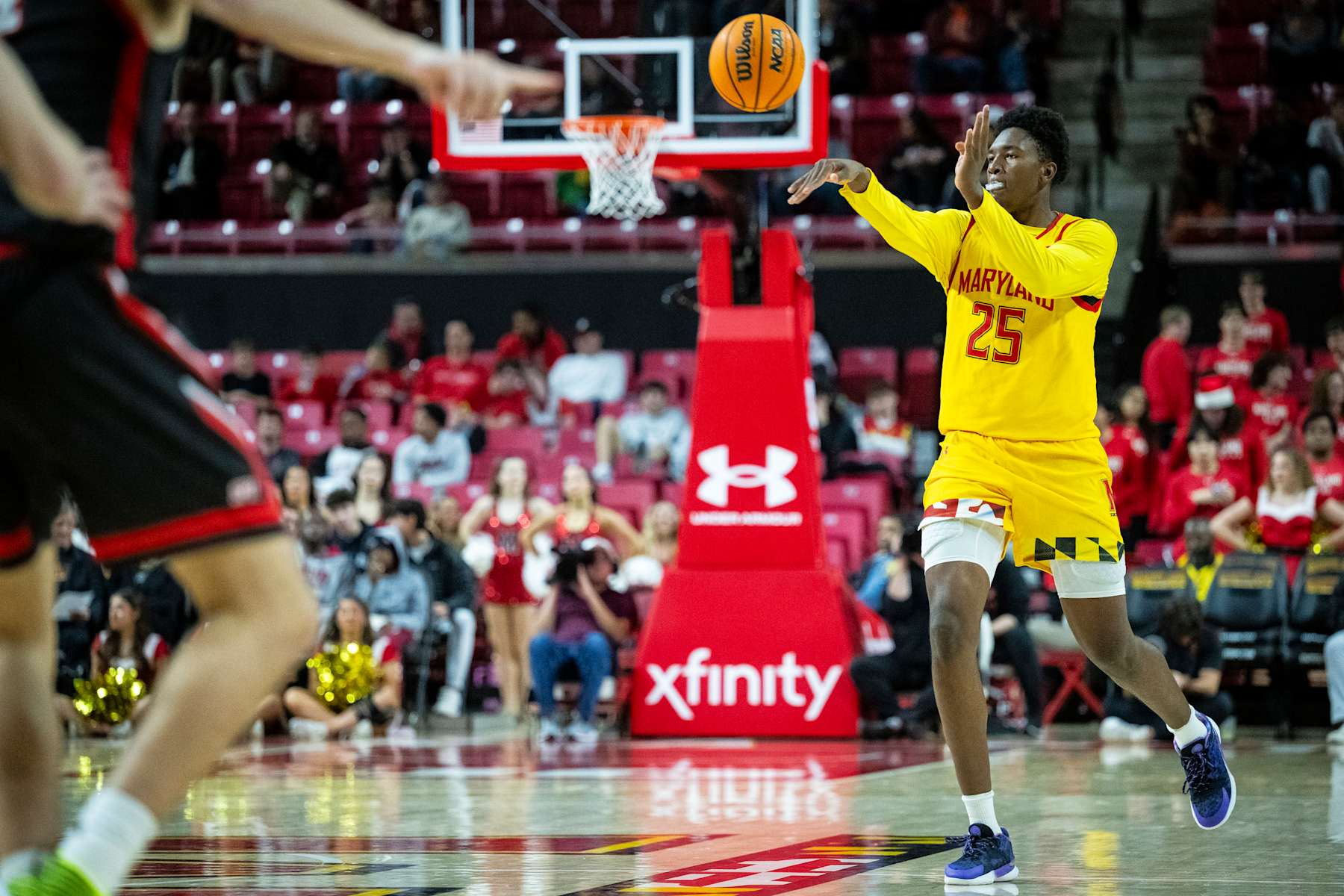 COLLEGE PARK, MD - DECEMBER 17: Maryland C Derik Queen (25) passes the ball, during a men's college basketball game between the Saint Francis University Red Flash and the University of Maryland Terrapins, on Tuesday, December 17, 2024, at the Xfinity Center at University of Maryland, in College Park, Maryland. The Terrapins made 15 three-point shots and had 9 steals, beating the Red Flash by 54 on a strong offensive and defensive performance. (Photo by Graeme Sloan for The Washington Post via Getty Images)