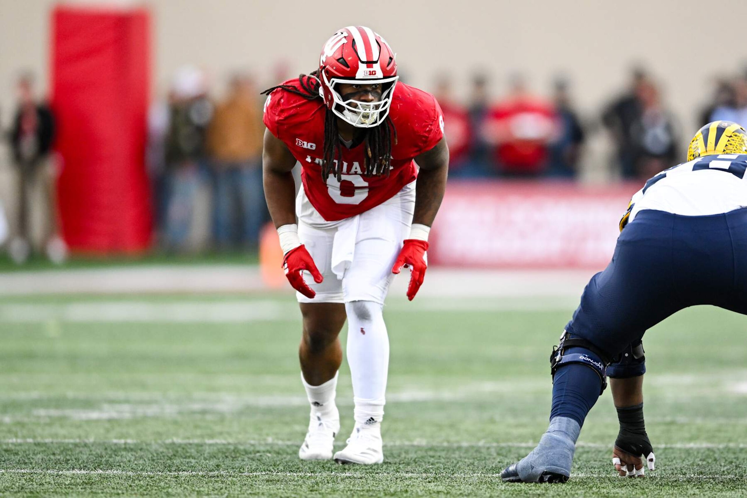 BLOOMINGTON, IN - NOVEMBER 09: Indiana Hoosiers DL Mikail Kamara (6) during a college football game between the Michigan Wolverines and Indiana Hoosiers on November 9, 2024 at Memorial Stadium in Bloomington, IN (Photo by James Black/Icon Sportswire via Getty Images) BLOOMINGTON, IN - NOVEMBER 09: Indiana Hoosiers DL Mikail Kamara (6) during a college football game between the Michigan Wolverines and Indiana Hoosiers on November 9, 2024 at Memorial Stadium in Bloomington, IN (Photo by James Black/Icon Sportswire via Getty Images)