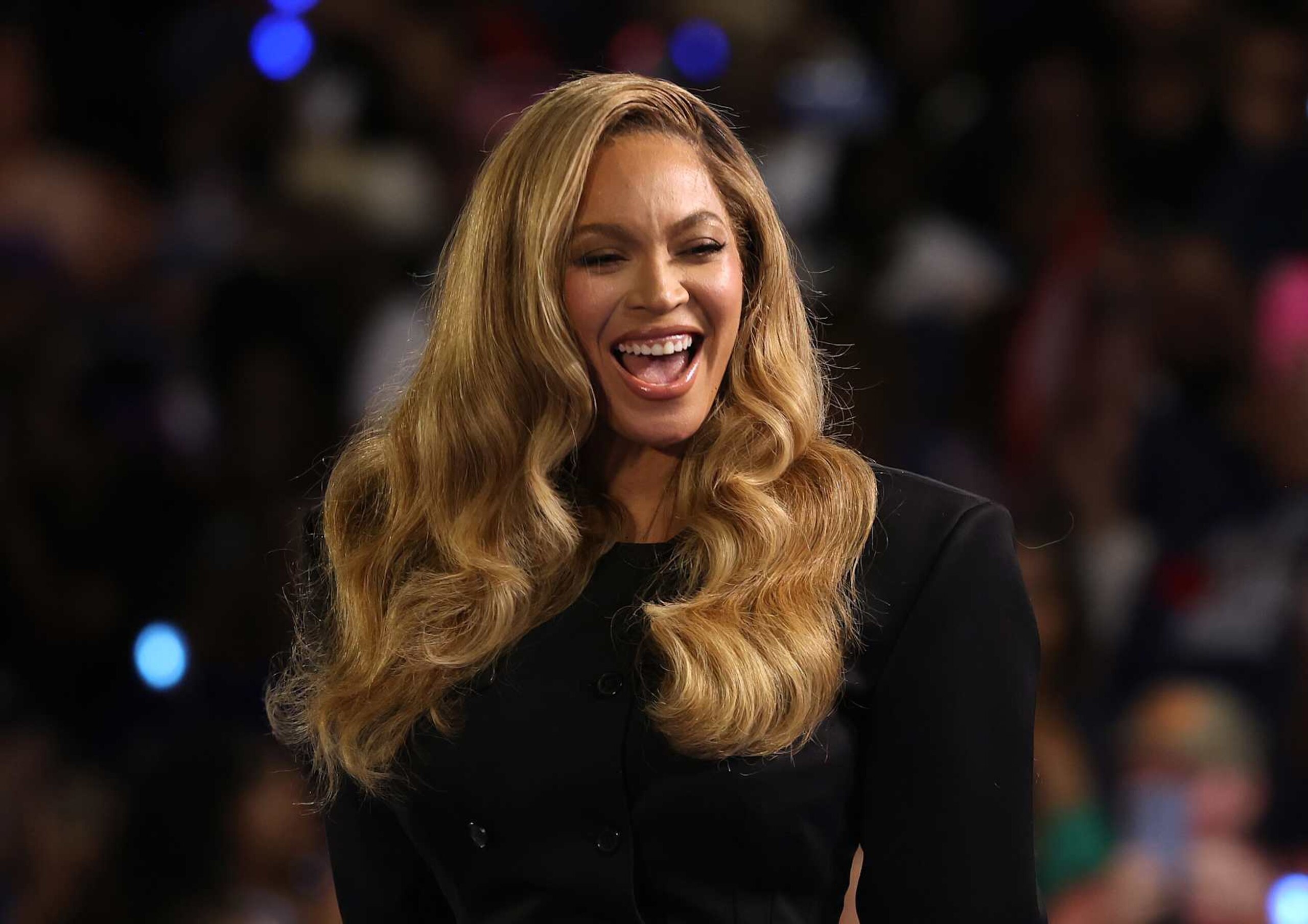 HOUSTON, TEXAS - OCTOBER 25: Beyoncé looks on during a campaign rally with Democratic presidential nominee, U.S. Vice President Kamala Harris, at Shell Energy Stadium on October 25, 2024 in Houston, Texas. Vice President Kamala Harris is campaigning in Texas holding a rally supporting reproductive rights with recording artists Beyoncé and Willie Nelson. (Photo by Justin Sullivan/Getty Images) HOUSTON, TEXAS - OCTOBER 25: Beyoncé looks on during a campaign rally with Democratic presidential nominee, U.S. Vice President Kamala Harris, at Shell Energy Stadium on October 25, 2024 in Houston, Texas. Vice President Kamala Harris is campaigning in Texas holding a rally supporting reproductive rights with recording artists Beyoncé and Willie Nelson. (Photo by Justin Sullivan/Getty Images)