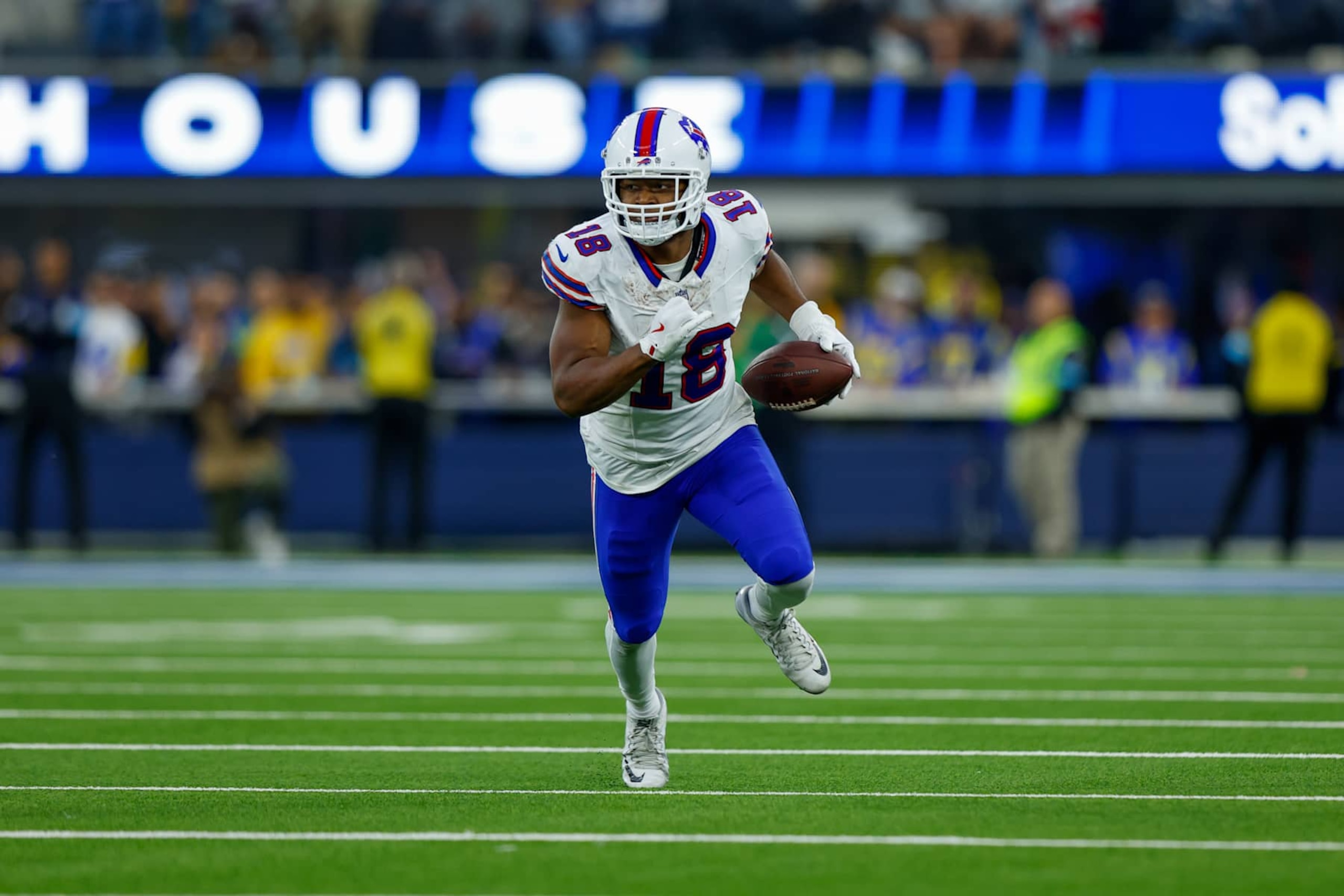 INGLEWOOD, CA - DECEMBER 08: Buffalo Bills wide receiver Amari Cooper (18) catches the ball for a gain during an NFL game between the Buffalo Bills and Los Angeles Rams on December 8, 2024, at SoFi Stadium in Inglewood, CA. (Photo by Jordon Kelly/Icon Sportswire via Getty Images)