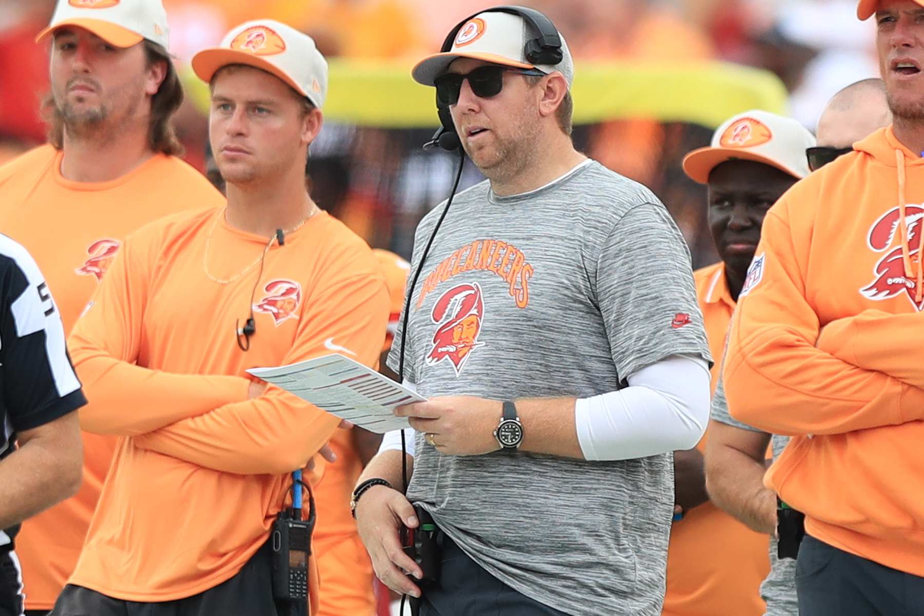 TAMPA, FL - OCTOBER 27: Tampa Bay Buccaneers Offensive Coordinator Liam Coen looks out towards the field during the game between the Atlanta Falcons and the Tampa Bay Buccaneers on October 27, 2024 at Raymond James Stadium in Tampa, Florida. (Photo by Cliff Welch/Icon Sportswire via Getty Images)