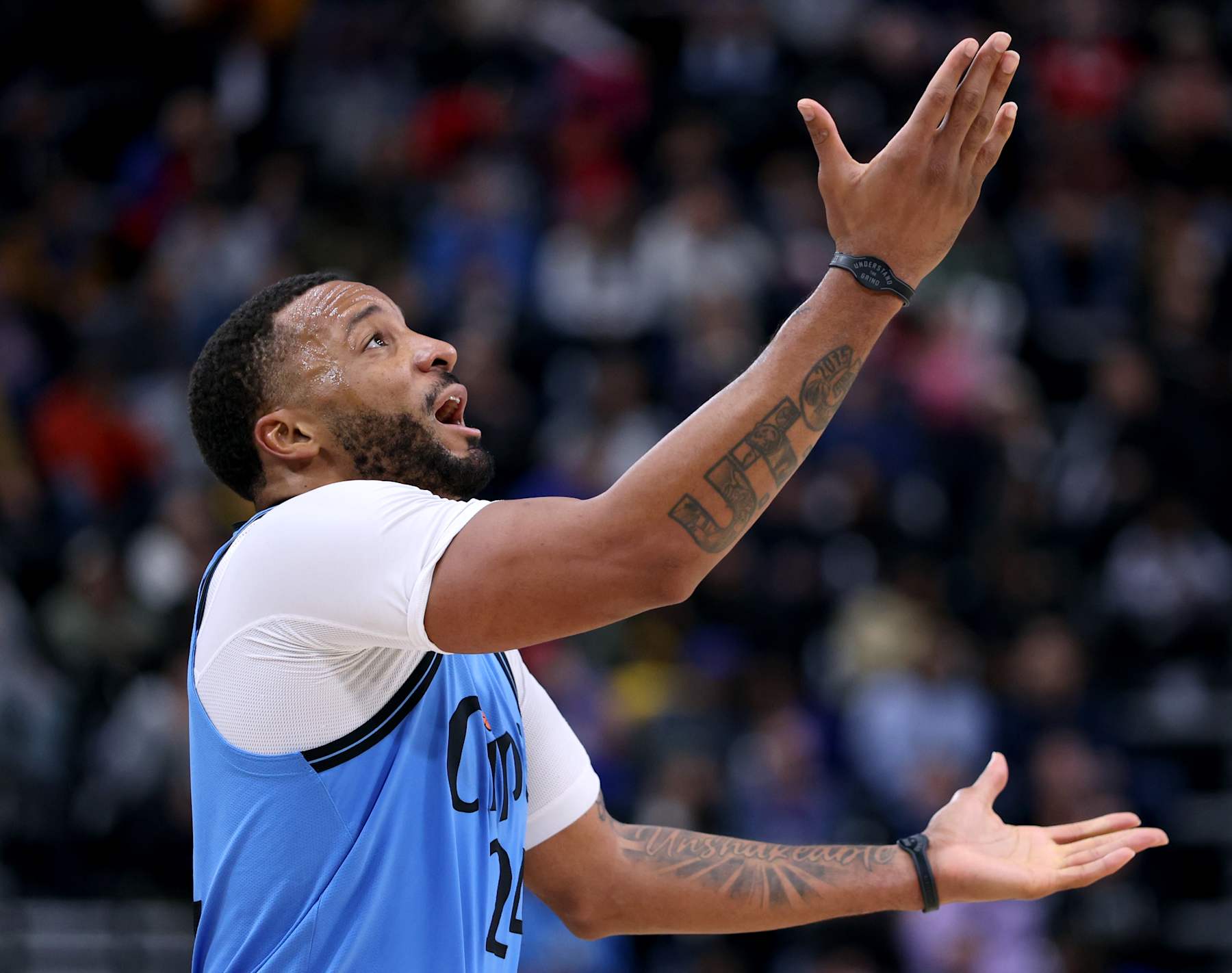 INGLEWOOD, CALIFORNIA - DECEMBER 27: Norman Powell #24 of the LA Clippers reacts as he watches his foul on the replay during a 102-92 Clippers win over the Golden State Warriors at Intuit Dome on December 27, 2024 in Inglewood, California. NOTE TO USER: User expressly acknowledges and agrees that, by downloading and or using this photograph, User is consenting to the terms and conditions of the Getty Images License Agreement. (Photo by Harry How/Getty Images)