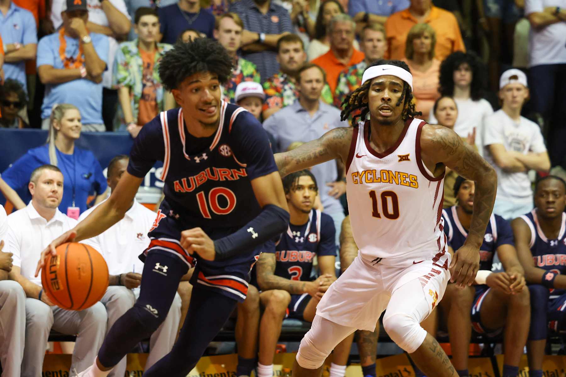 Auburn's Chad Baker-Mazara and Iowa State's Keshon Gilbert