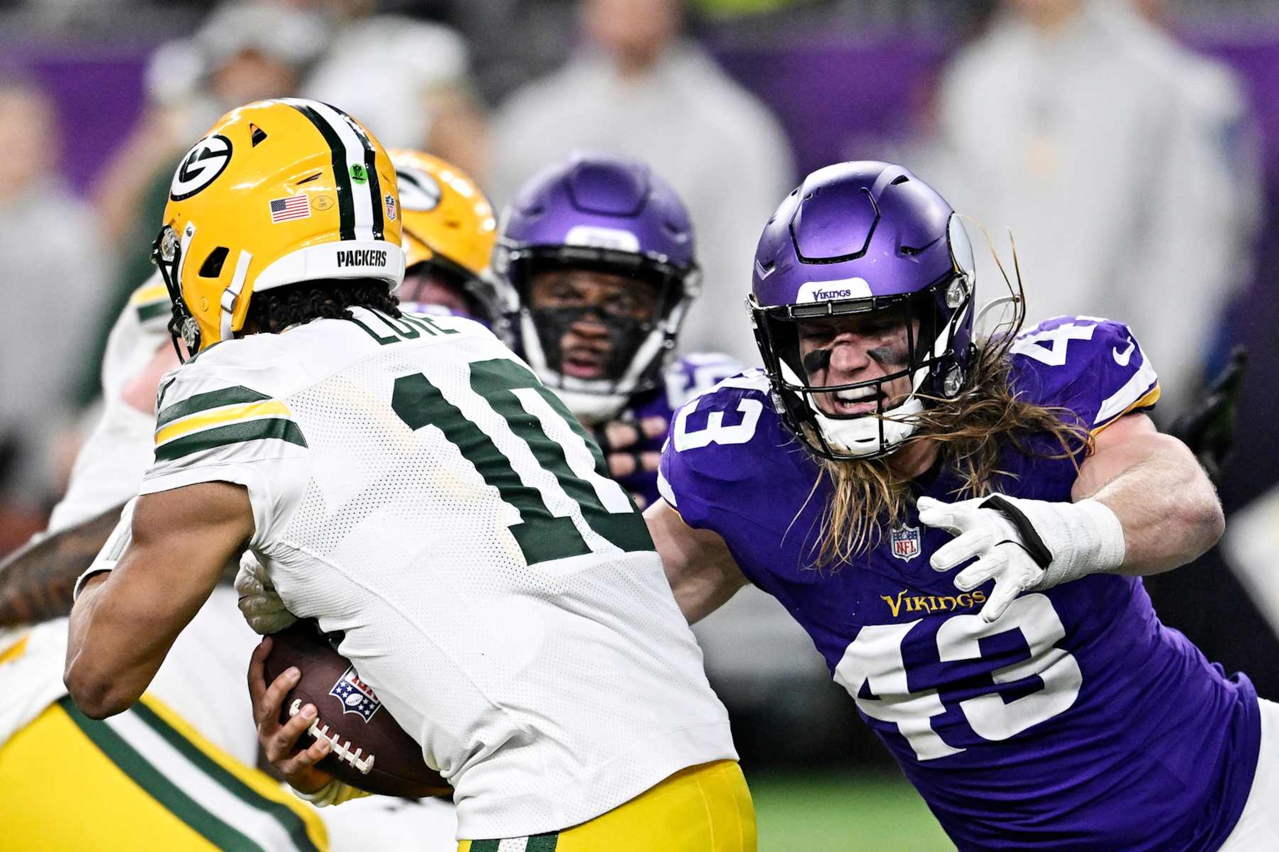 MINNEAPOLIS, MINNESOTA - DECEMBER 29: Andrew Van Ginkel #43 of the Minnesota Vikings sacks Jordan Love #10 of the Green Bay Packers during the fourth quarter at U.S. Bank Stadium on December 29, 2024 in Minneapolis, Minnesota. (Photo by Stephen Maturen/Getty Images)