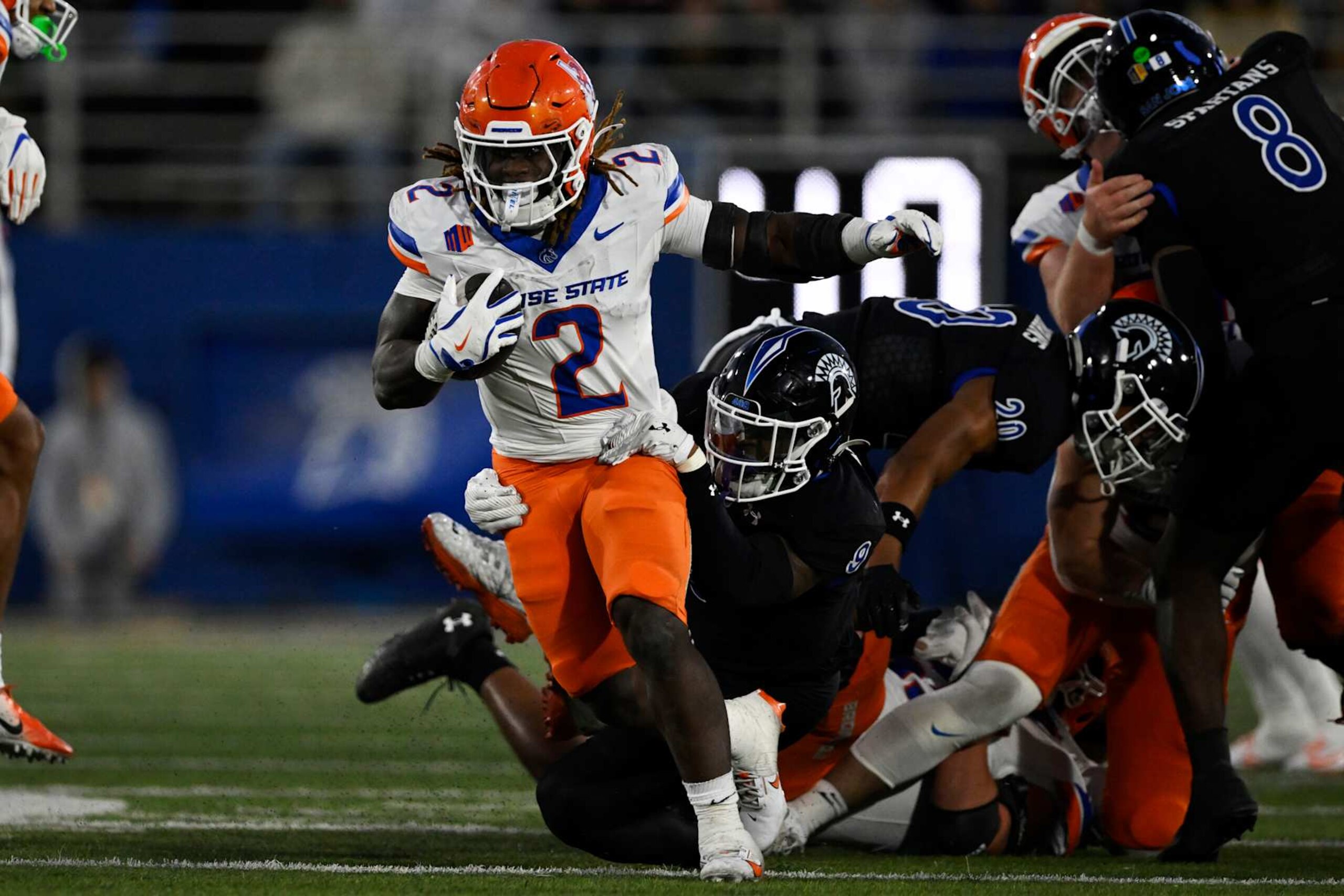 SAN JOSE, CALIFORNIA - NOVEMBER 16: Ashton Jeanty #2 of the Boise State Broncos runs the ball during a game against the San Jose State Spartans in the second quarter at CEFCU Stadium on November 16, 2024 in San Jose, California.  (Photo by Eakin Howard/Getty Images)