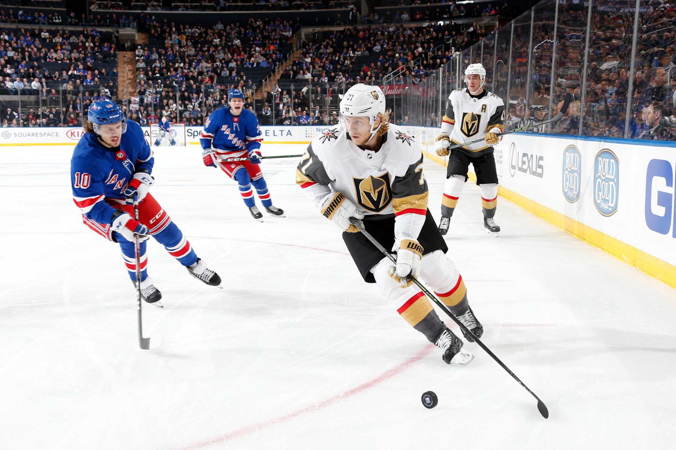 NEW YORK, NY - DECEMBER 02: William Karlsson #71 of the Vegas Golden Knights skates with the puck against Artemi Panarin #10 of the New York Rangers at Madison Square Garden on December 2, 2019 in New York City. (Photo by Jared Silber/NHLI via Getty Images) NEW YORK, NY - DECEMBER 02: William Karlsson #71 of the Vegas Golden Knights skates with the puck against Artemi Panarin #10 of the New York Rangers at Madison Square Garden on December 2, 2019 in New York City. (Photo by Jared Silber/NHLI via Getty Images)
