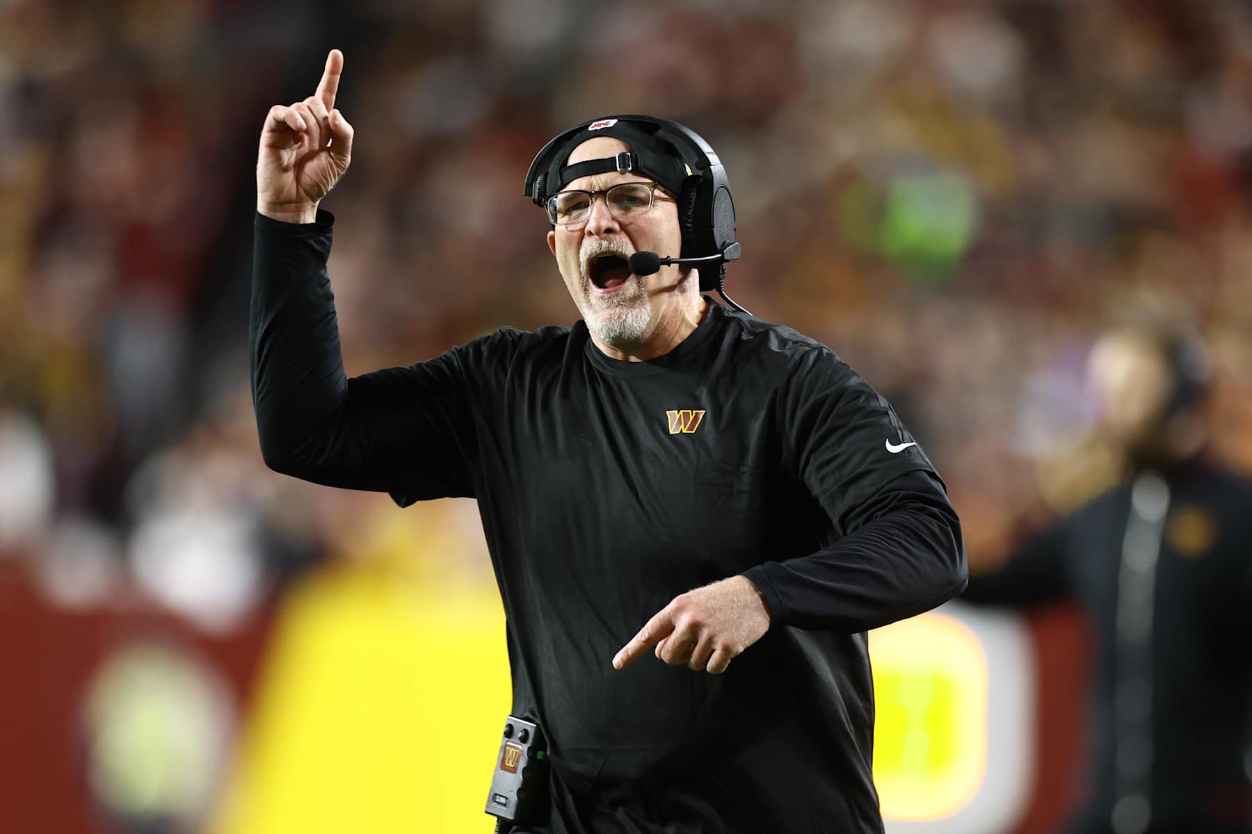 Commanders head coach Dan Quinn