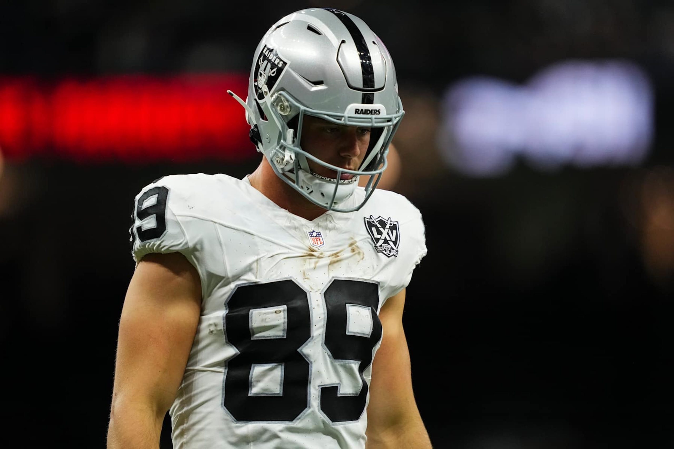 NEW ORLEANS, LA - DECEMBER 29: Brock Bowers #89 of the Las Vegas Raiders looks on from the field during an NFL football game against the New Orleans Saints at Caesars Superdome on December 29, 2024 in New Orleans, Louisiana. (Photo by Cooper Neill/Getty Images) NEW ORLEANS, LA - DECEMBER 29: Brock Bowers #89 of the Las Vegas Raiders looks on from the field during an NFL football game against the New Orleans Saints at Caesars Superdome on December 29, 2024 in New Orleans, Louisiana. (Photo by Cooper Neill/Getty Images)