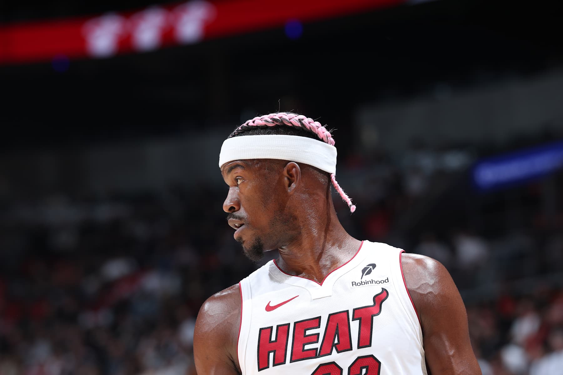 MIAMI, FL - JANUARY 1: Jimmy Butler #22 of the Miami Heat looks on during the game against the New Orleans Pelicans on January 1, 2025 at Kaseya Center in Miami, Florida. NOTE TO USER: User expressly acknowledges and agrees that, by downloading and or using this Photograph, user is consenting to the terms and conditions of the Getty Images License Agreement. Mandatory Copyright Notice: Copyright 2024 NBAE (Photo by Jeff Haynes/NBAE via Getty Images)