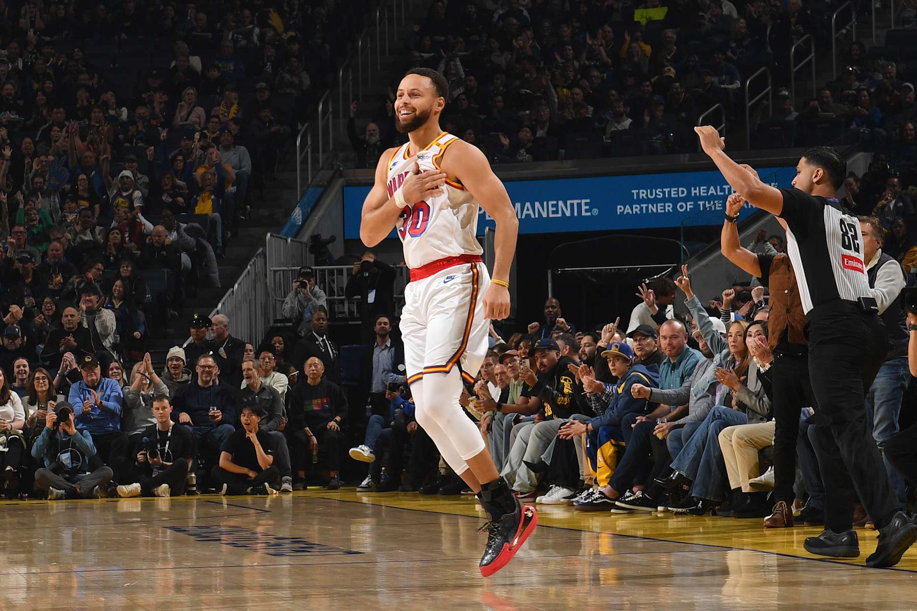 SAN FRANCISCO, CA - JANUARY 2:  Stephen Curry #30 of the Golden State Warriors celebrates during the game against the Philadelphia 76ers on January 2, 2025 at Chase Center in San Francisco, California. NOTE TO USER: User expressly acknowledges and agrees that, by downloading and or using this photograph, user is consenting to the terms and conditions of Getty Images License Agreement. Mandatory Copyright Notice: Copyright 2025 NBAE (Photo by Noah Graham/NBAE via Getty Images)