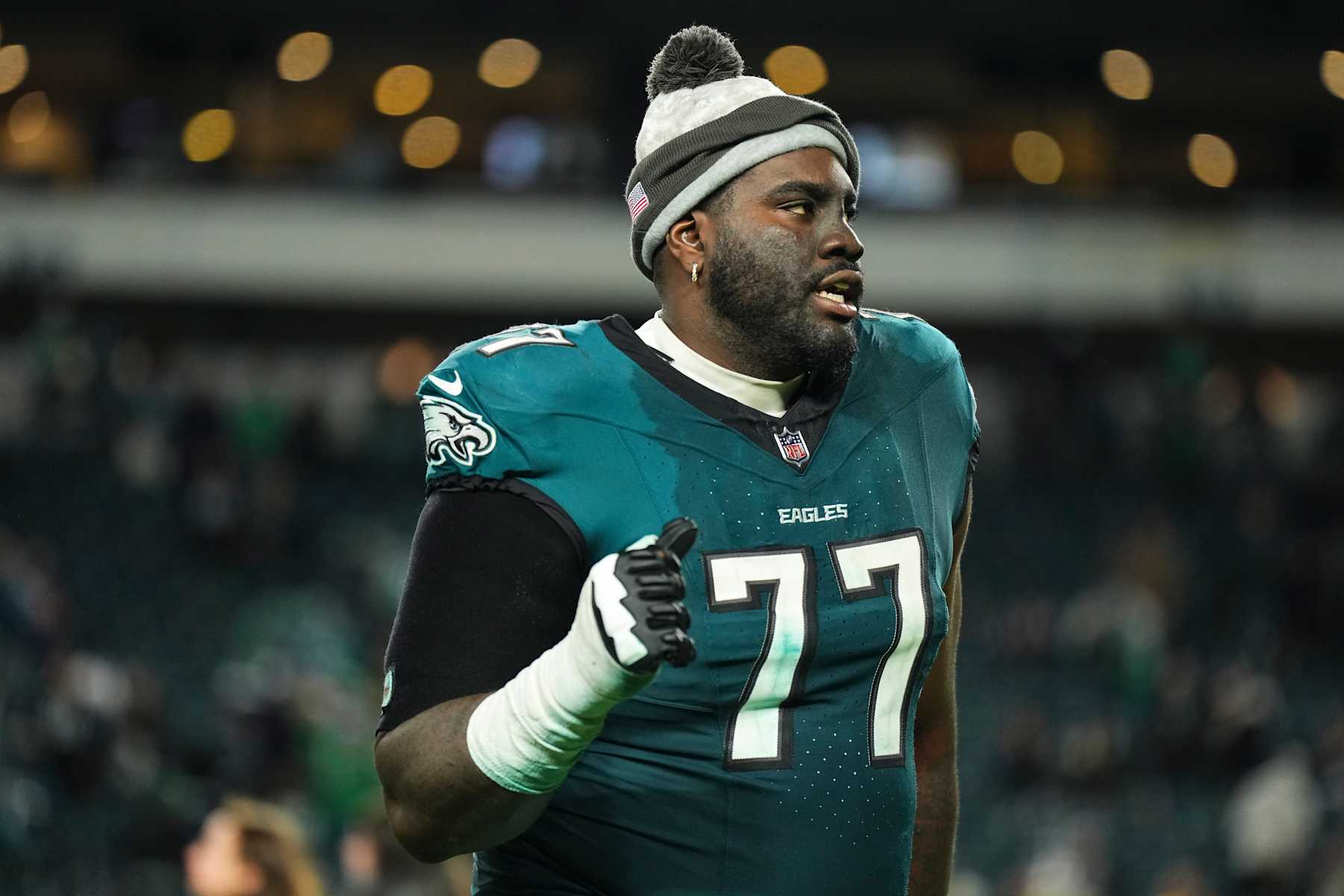 Eagles G Mekhi Becton