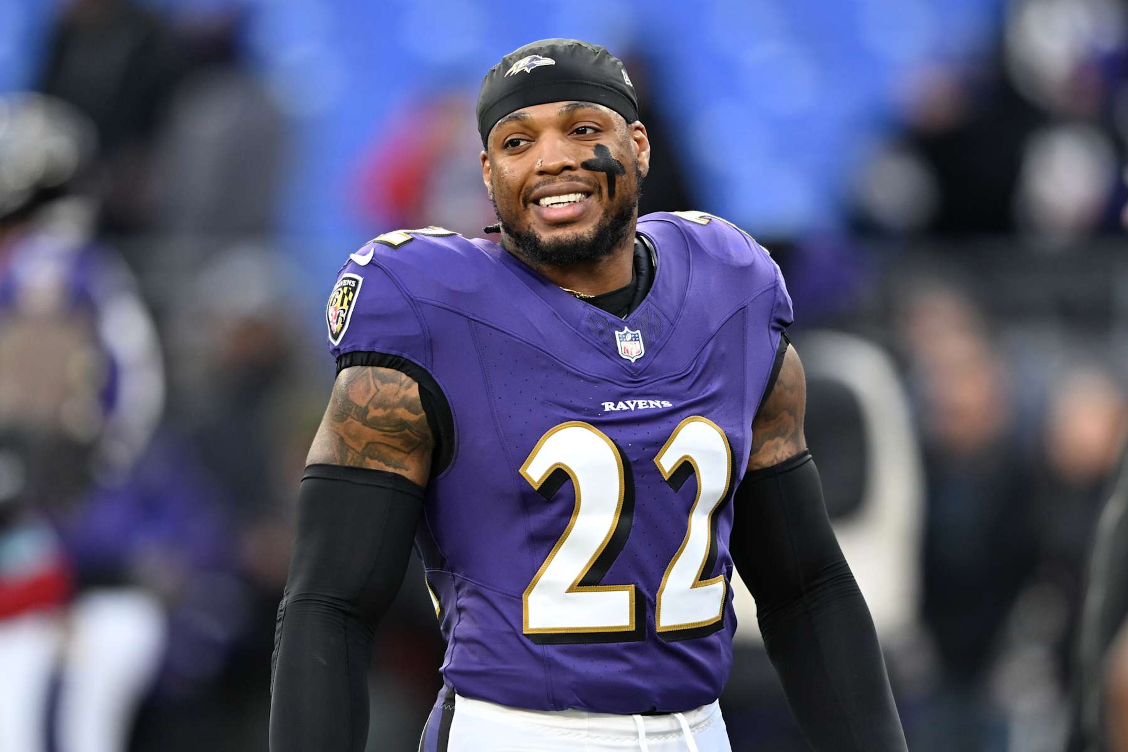 BALTIMORE, MARYLAND - JANUARY 04: Derrick Henry #22 of the Baltimore Ravens looks on before the game against the Cleveland Browns at M&T Bank Stadium on January 04, 2025 in Baltimore, Maryland. (Photo by Greg Fiume/Getty Images) BALTIMORE, MARYLAND - JANUARY 04: Derrick Henry #22 of the Baltimore Ravens looks on before the game against the Cleveland Browns at M&T Bank Stadium on January 04, 2025 in Baltimore, Maryland. (Photo by Greg Fiume/Getty Images)