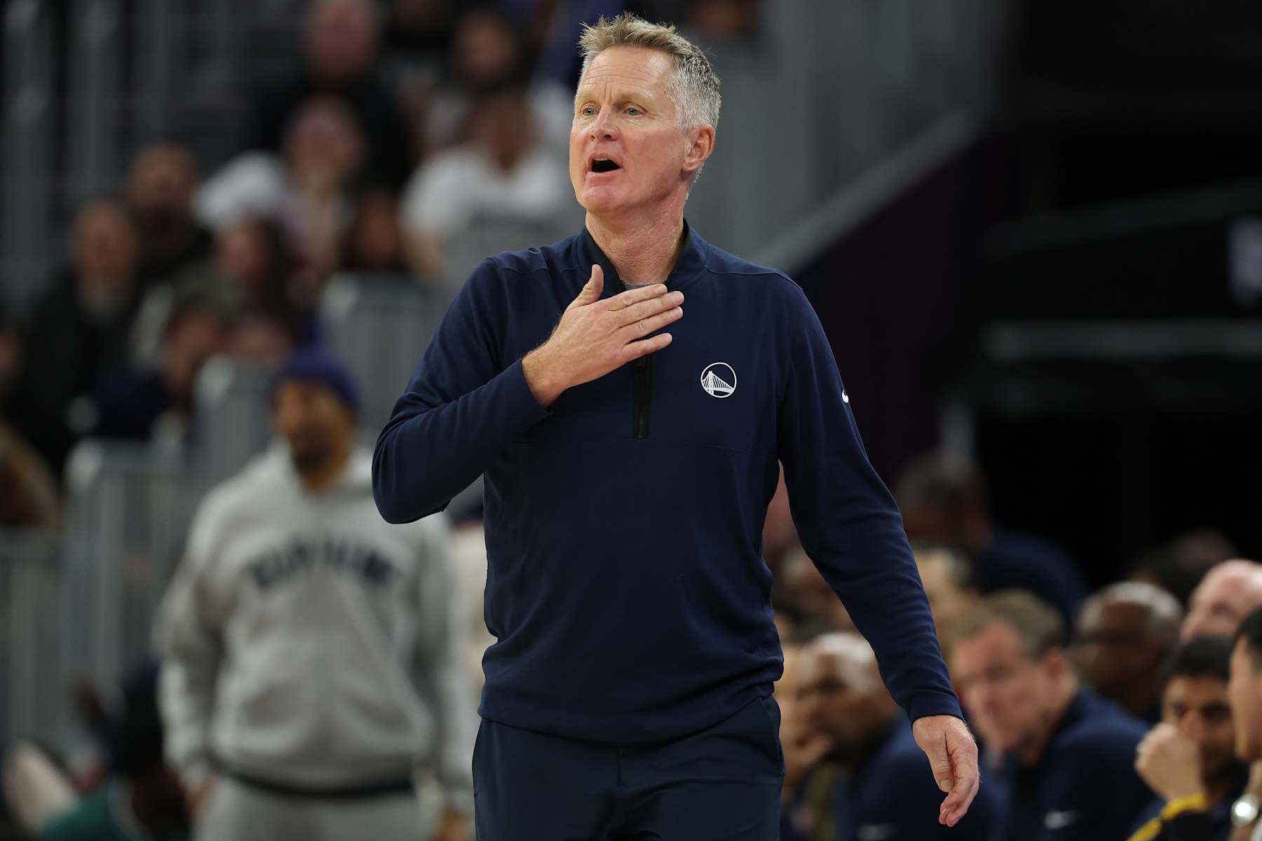 SAN FRANCISCO, CALIFORNIA - NOVEMBER 27: Head coach Steve Kerr of the Golden State Warriors calls a time out during the second half against the Oklahoma City Thunder at Chase Center on November 27, 2024 in San Francisco, California. NOTE TO USER: User expressly acknowledges and agrees that, by downloading and or using this photograph, User is consenting to the terms and conditions of the Getty Images License Agreement (Photo by Ezra Shaw/Getty Images)