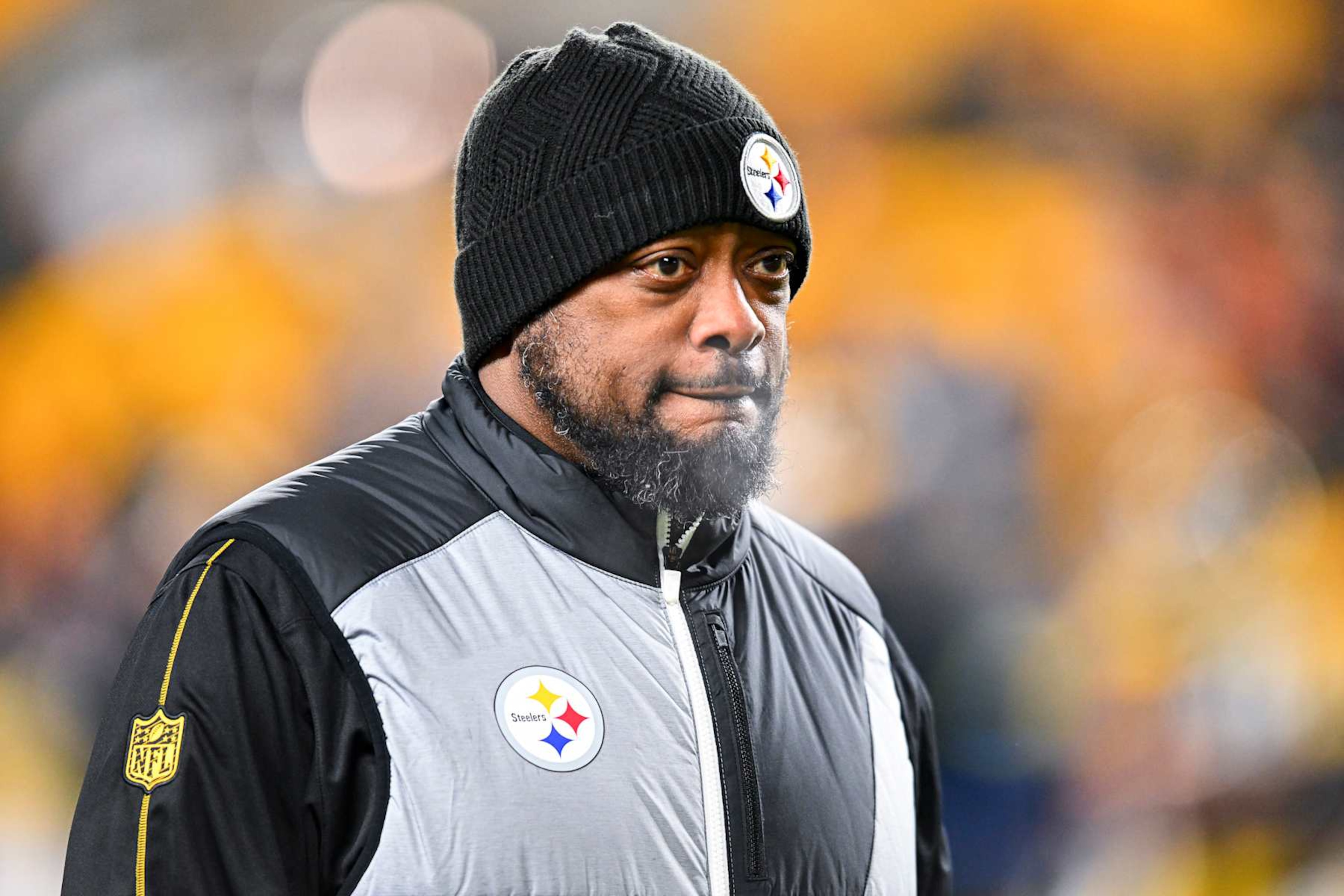 PITTSBURGH, PENNSYLVANIA - JANUARY 04: Head coach Mike Tomlin of the Pittsburgh Steelers looks on before a game against the Cincinnati Bengals at Acrisure Stadium on January 04, 2025 in Pittsburgh, Pennsylvania. (Photo by Joe Sargent/Getty Images) PITTSBURGH, PENNSYLVANIA - JANUARY 04: Head coach Mike Tomlin of the Pittsburgh Steelers looks on before a game against the Cincinnati Bengals at Acrisure Stadium on January 04, 2025 in Pittsburgh, Pennsylvania. (Photo by Joe Sargent/Getty Images)