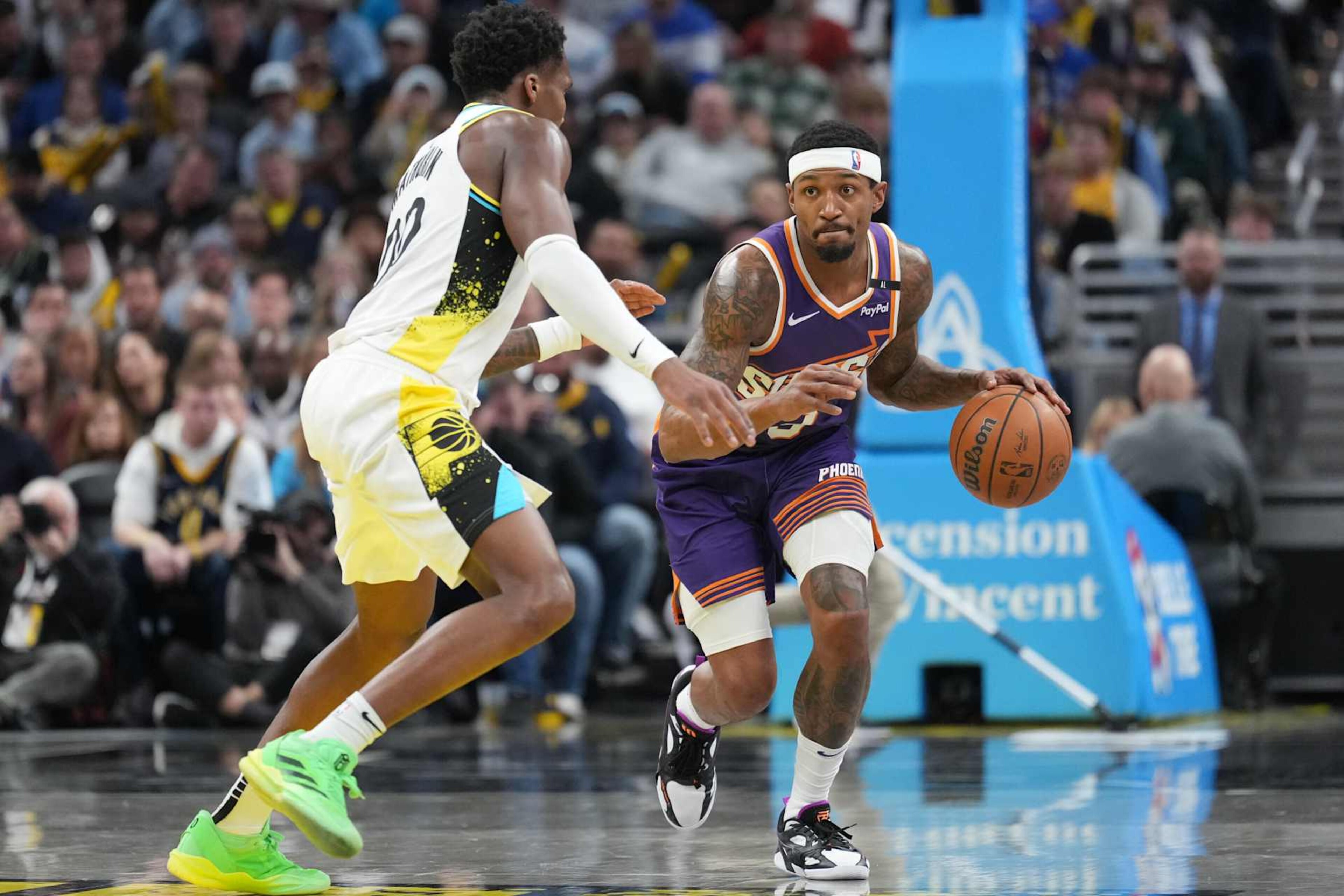 INDIANAPOLIS, IN - JANUARY 4: Bradley Beal #3 of the Phoenix Suns dribbles the ball during the game against the Indiana Pacers on January 4, 2025 at Gainbridge Fieldhouse in Indianapolis, Indiana. NOTE TO USER: User expressly acknowledges and agrees that, by downloading and or using this Photograph, user is consenting to the terms and conditions of the Getty Images License Agreement. Mandatory Copyright Notice: Copyright 2025 NBAE (Photo by AJ Mast/NBAE via Getty Images) INDIANAPOLIS, IN - JANUARY 4: Bradley Beal #3 of the Phoenix Suns dribbles the ball during the game against the Indiana Pacers on January 4, 2025 at Gainbridge Fieldhouse in Indianapolis, Indiana. NOTE TO USER: User expressly acknowledges and agrees that, by downloading and or using this Photograph, user is consenting to the terms and conditions of the Getty Images License Agreement. Mandatory Copyright Notice: Copyright 2025 NBAE (Photo by AJ Mast/NBAE via Getty Images)
