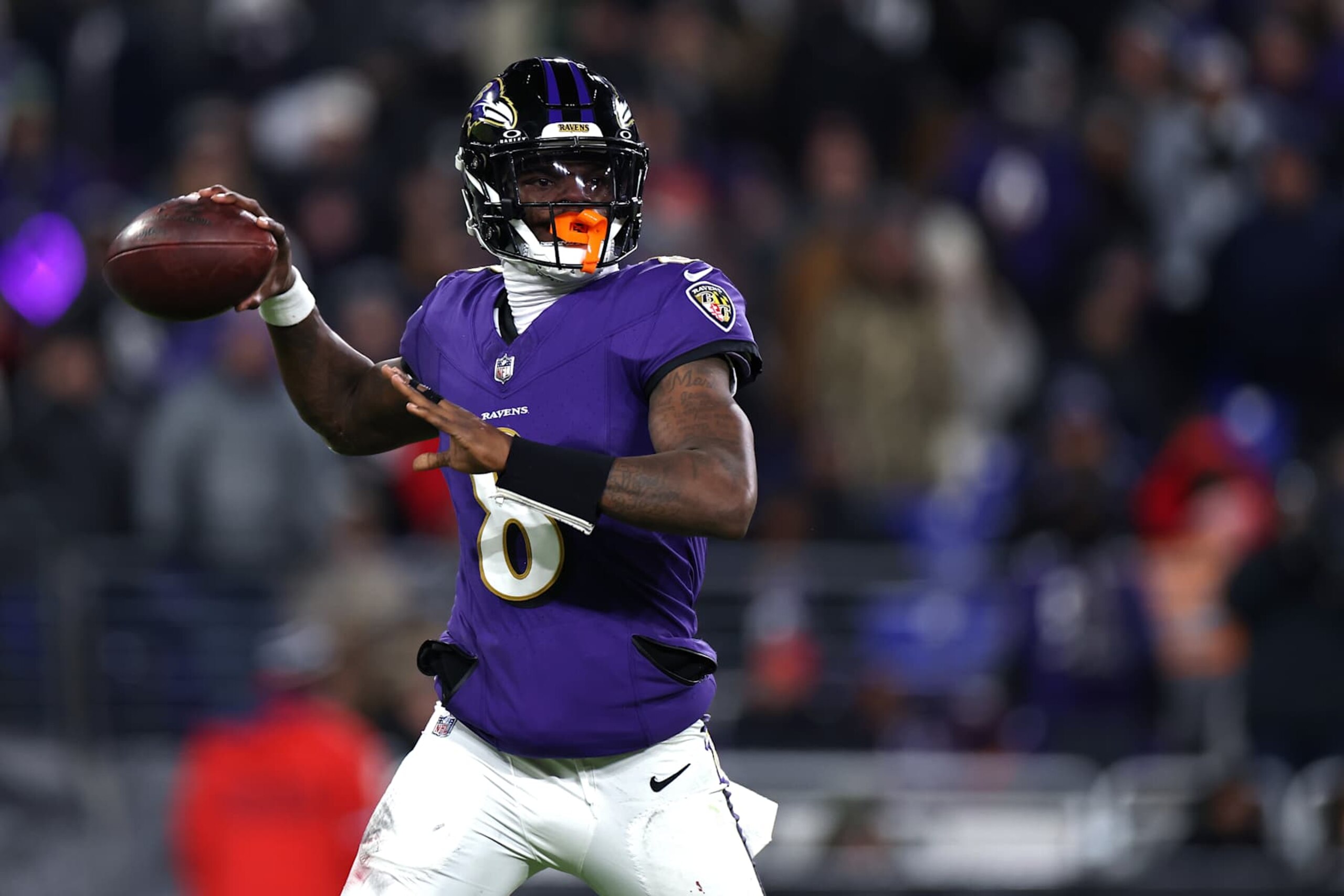 BALTIMORE, MARYLAND - JANUARY 04: Lamar Jackson #8 of the Baltimore Ravens throws a pass during the second quarter against the Cleveland Browns at M&T Bank Stadium on January 04, 2025 in Baltimore, Maryland. (Photo by Scott Taetsch/Getty Images) BALTIMORE, MARYLAND - JANUARY 04: Lamar Jackson #8 of the Baltimore Ravens throws a pass during the second quarter against the Cleveland Browns at M&T Bank Stadium on January 04, 2025 in Baltimore, Maryland. (Photo by Scott Taetsch/Getty Images)