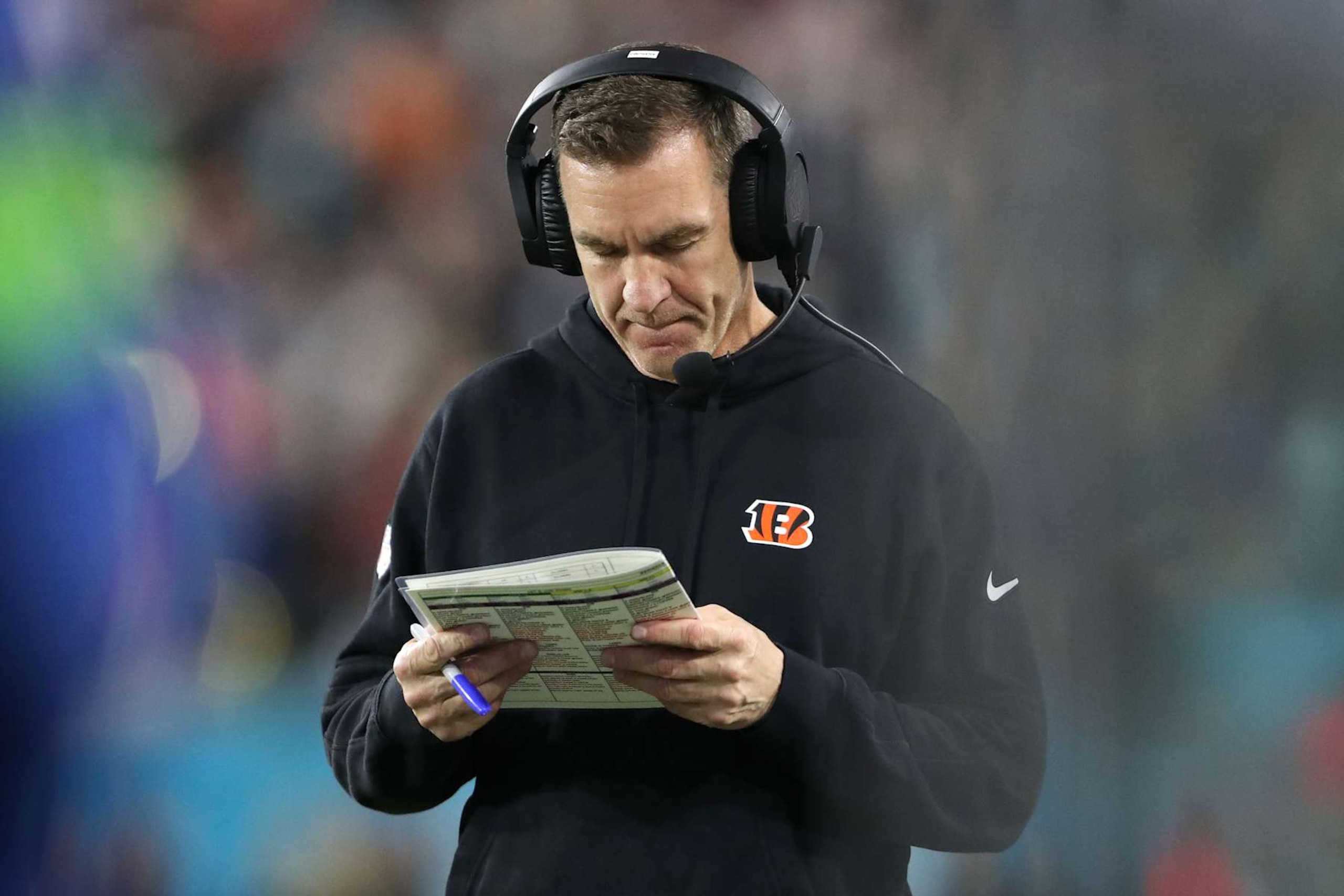JACKSONVILLE, FLORIDA - DECEMBER 04: Cincinnati Bengals defensive coordinator Lou Anarumo in action during the second half of a game against the Jacksonville Jaguars at EverBank Stadium on December 04, 2023 in Jacksonville, Florida. (Photo by Courtney Culbreath/Getty Images) JACKSONVILLE, FLORIDA - DECEMBER 04: Cincinnati Bengals defensive coordinator Lou Anarumo in action during the second half of a game against the Jacksonville Jaguars at EverBank Stadium on December 04, 2023 in Jacksonville, Florida. (Photo by Courtney Culbreath/Getty Images)