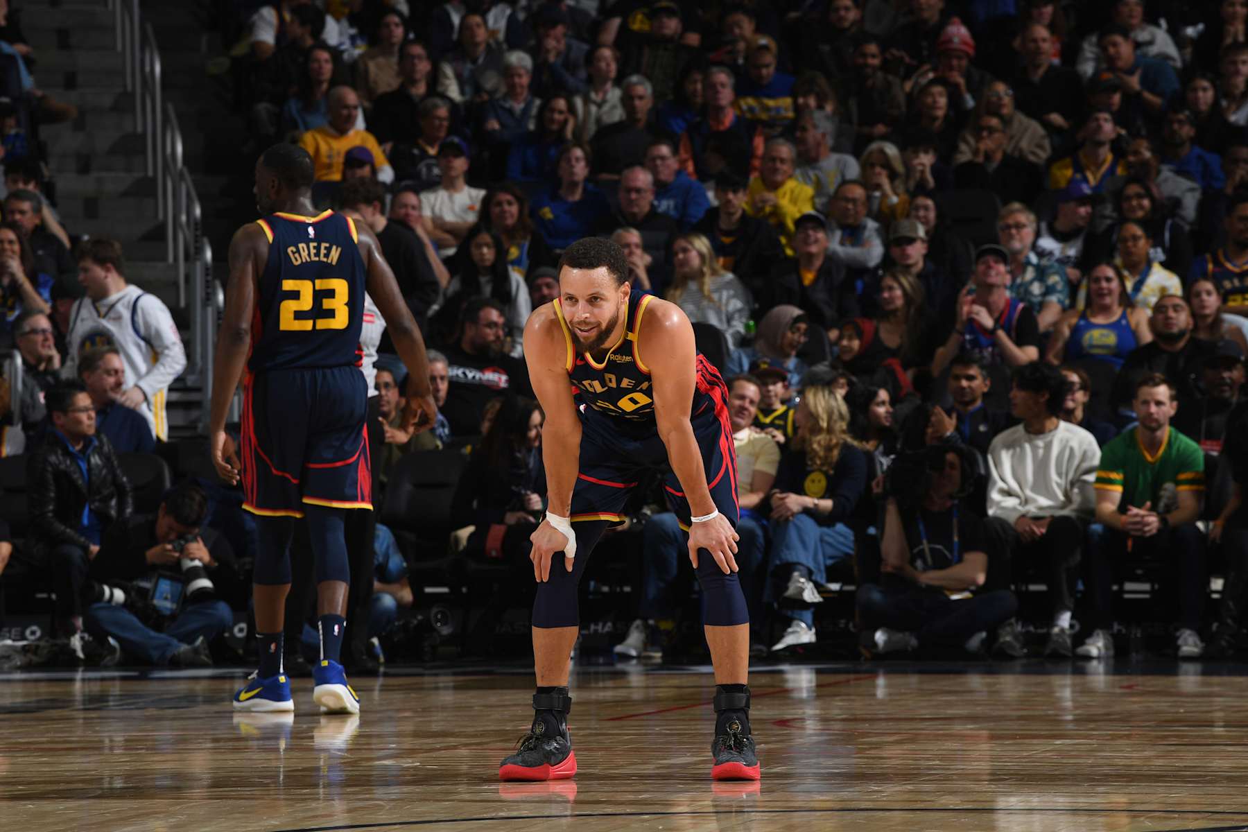 SAN FRANCISCO, CA - JANUARY 5:  Stephen Curry #30 of the Golden State Warriors looks on during the game against the Sacramento Kings on January 5, 2025 at Chase Center in San Francisco, California. NOTE TO USER: User expressly acknowledges and agrees that, by downloading and or using this photograph, user is consenting to the terms and conditions of Getty Images License Agreement. Mandatory Copyright Notice: Copyright 2025 NBAE (Photo by Noah Graham/NBAE via Getty Images)
