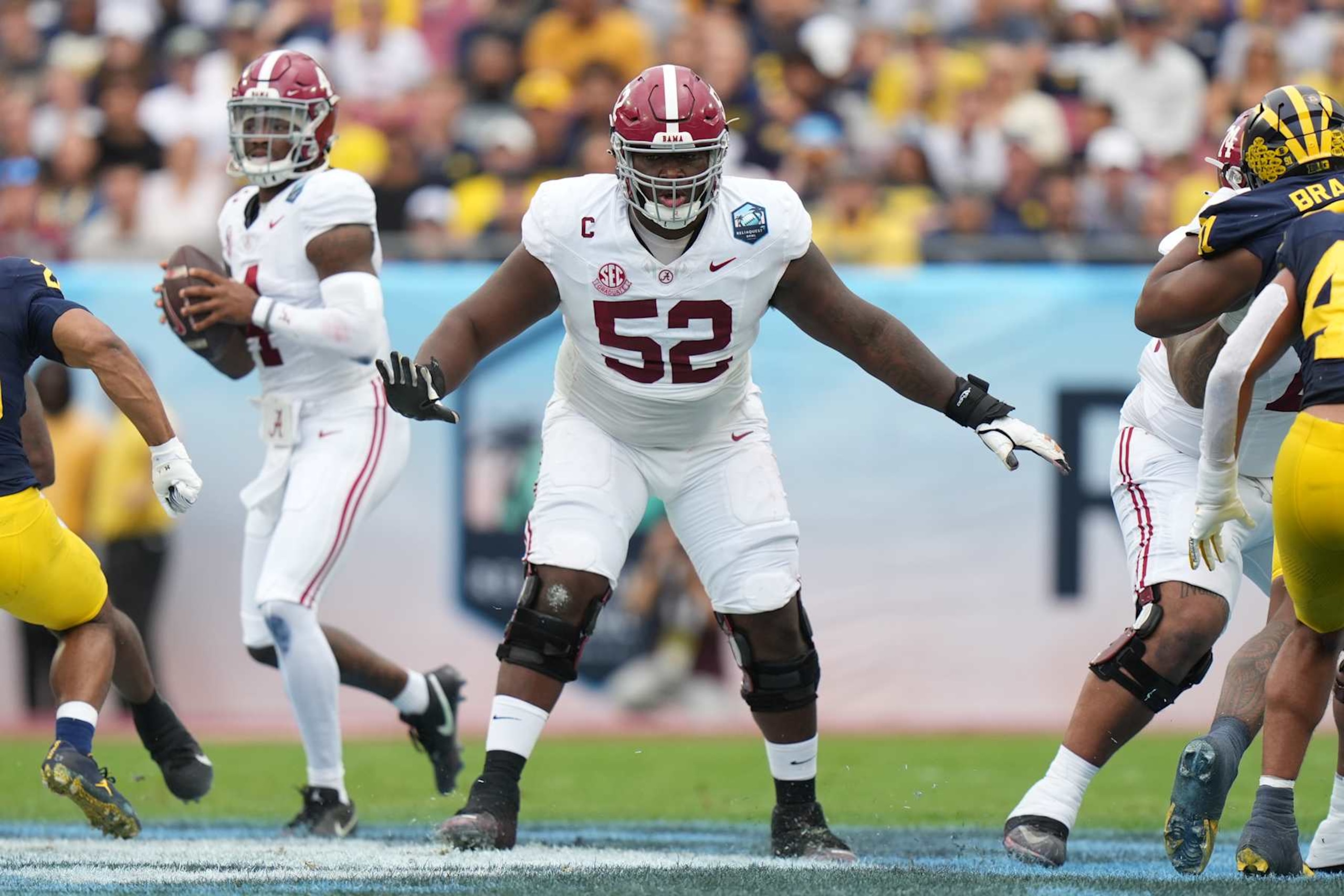 Alabama OL prospect Tyler Booker Alabama OL prospect Tyler Booker
