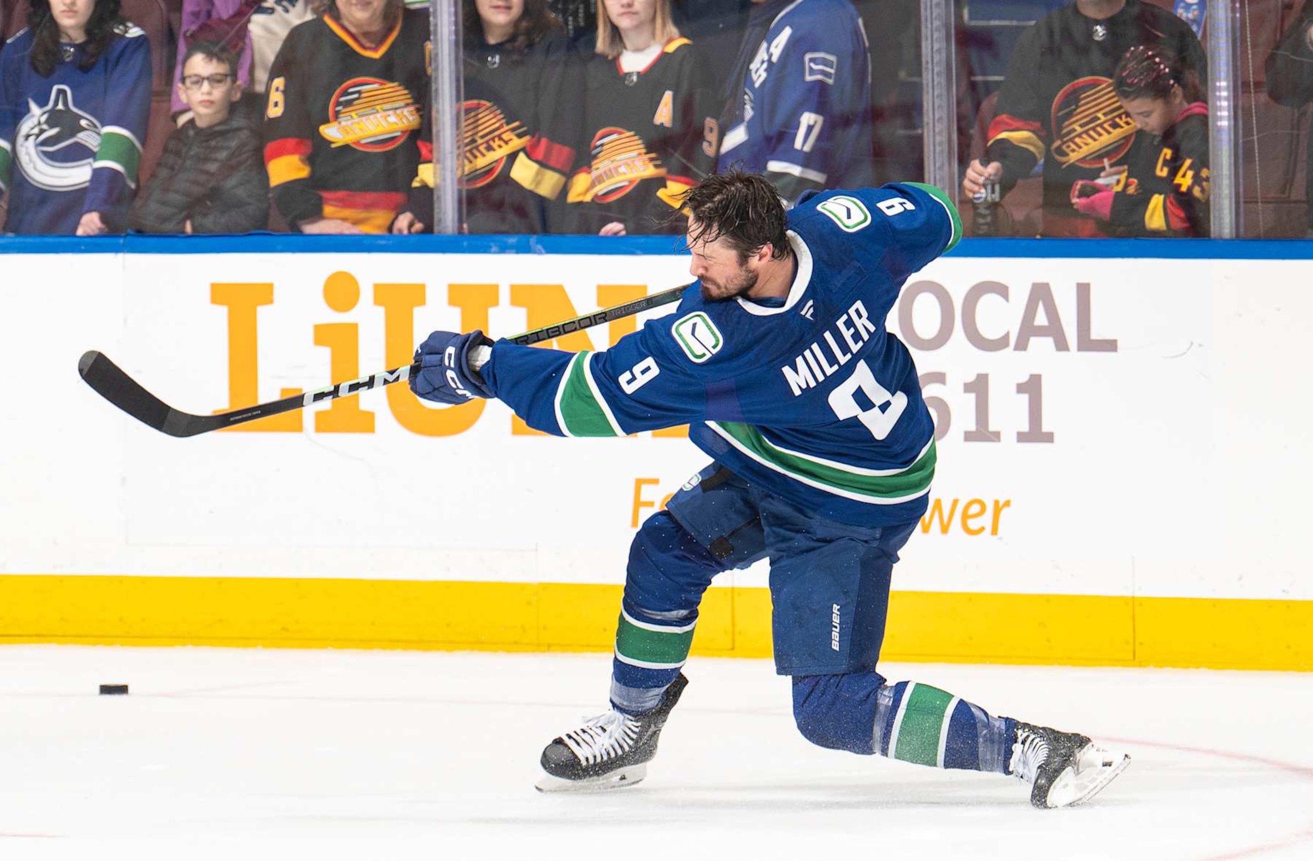 VANCOUVER, CANADA - JANUARY 3: J.T. Miller #9 of the Vancouver Canucks makes a shot during warmup before their NHL game against the Nashville Predators at Rogers Arena on January 3, 2025 in Vancouver, British Columbia, Canada. (Photo by Jeff Vinnick/NHLI via Getty Images) VANCOUVER, CANADA - JANUARY 3: J.T. Miller #9 of the Vancouver Canucks makes a shot during warmup before their NHL game against the Nashville Predators at Rogers Arena on January 3, 2025 in Vancouver, British Columbia, Canada. (Photo by Jeff Vinnick/NHLI via Getty Images)