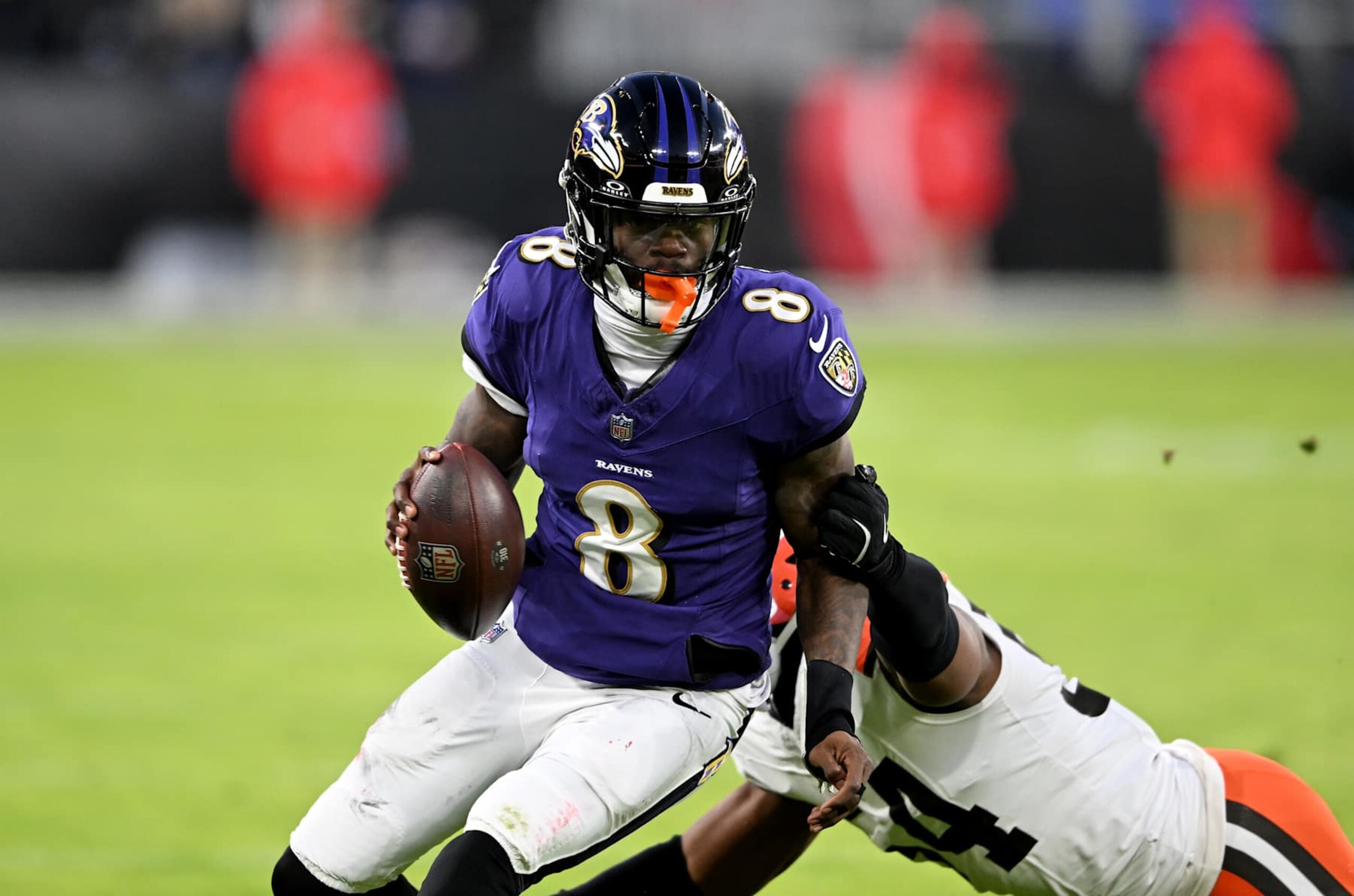 BALTIMORE, MARYLAND - JANUARY 04: Lamar Jackson #8 of the Baltimore Ravens runs with the ball against the Cleveland Browns at M&T Bank Stadium on January 04, 2025 in Baltimore, Maryland. (Photo by G Fiume/Getty Images) BALTIMORE, MARYLAND - JANUARY 04: Lamar Jackson #8 of the Baltimore Ravens runs with the ball against the Cleveland Browns at M&T Bank Stadium on January 04, 2025 in Baltimore, Maryland. (Photo by G Fiume/Getty Images)