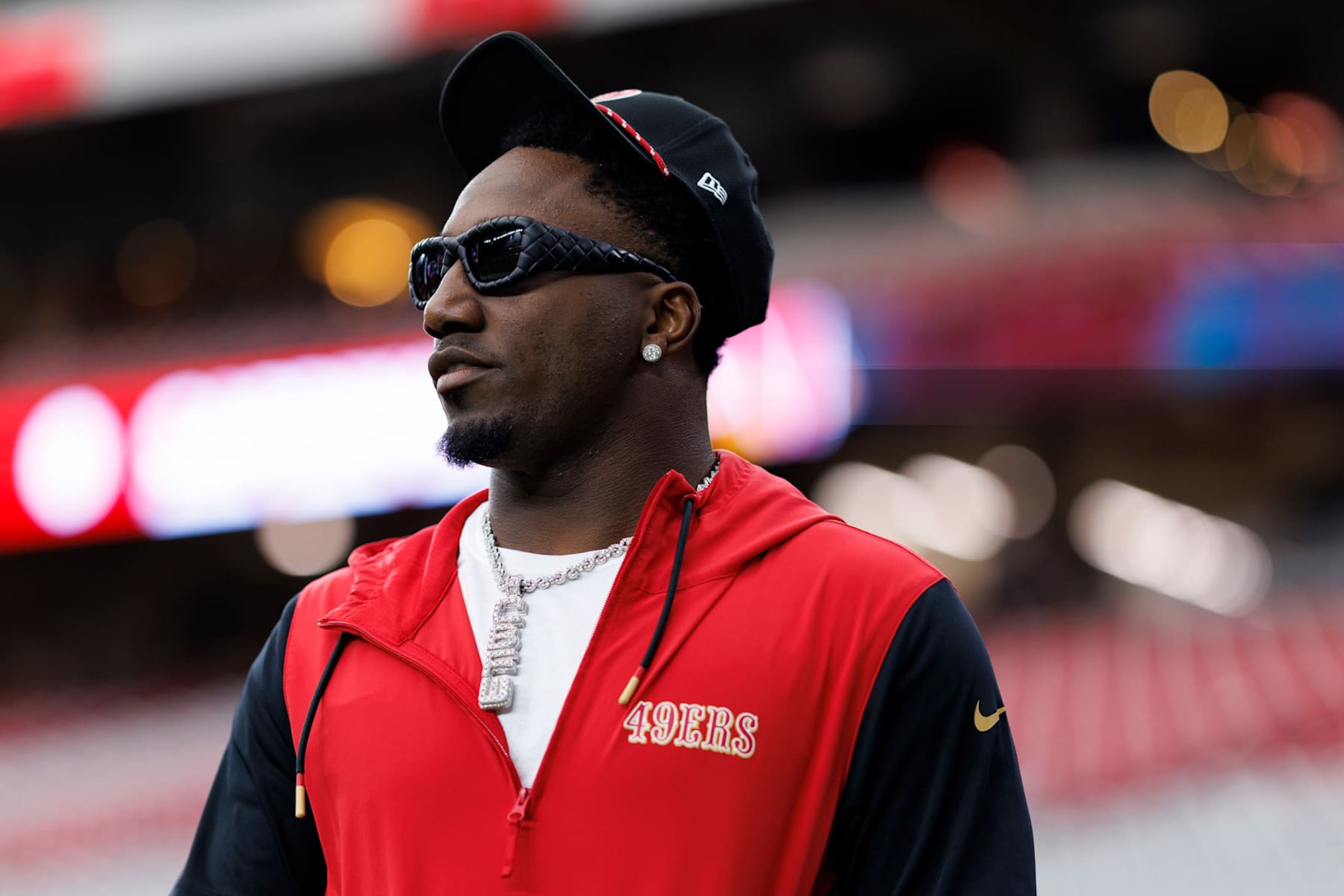 GLENDALE, ARIZONA - JANUARY 5: Wide receiver Deebo Samuel Sr. #1 of the San Francisco 49ers stands on the field prior to an NFL football game against the Arizona Cardinals at State Farm Stadium on January 5, 2025 in Glendale, Arizona. (Photo by Brooke Sutton/Getty Images) GLENDALE, ARIZONA - JANUARY 5: Wide receiver Deebo Samuel Sr. #1 of the San Francisco 49ers stands on the field prior to an NFL football game against the Arizona Cardinals at State Farm Stadium on January 5, 2025 in Glendale, Arizona. (Photo by Brooke Sutton/Getty Images)