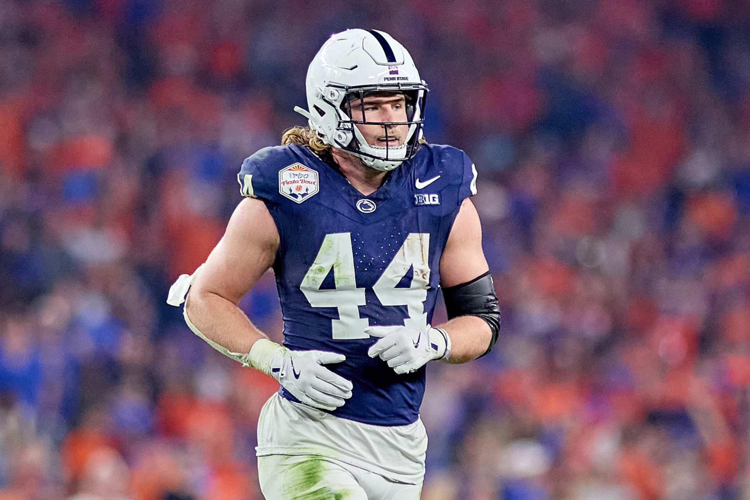 GLENDALE, ARIZONA - DECEMBER 31: Penn State Nittany Lions tight end Tyler Warren (44) looks on in action during the 2024 Vrbo Fiesta Bowl between the Penn State Nittany Lions and Boise State Broncos at State Farm Stadium on December 31, 2024 in Glendale, Arizona. (Photo by Robin Alam/ISI Photos/Getty Images) GLENDALE, ARIZONA - DECEMBER 31: Penn State Nittany Lions tight end Tyler Warren (44) looks on in action during the 2024 Vrbo Fiesta Bowl between the Penn State Nittany Lions and Boise State Broncos at State Farm Stadium on December 31, 2024 in Glendale, Arizona. (Photo by Robin Alam/ISI Photos/Getty Images)