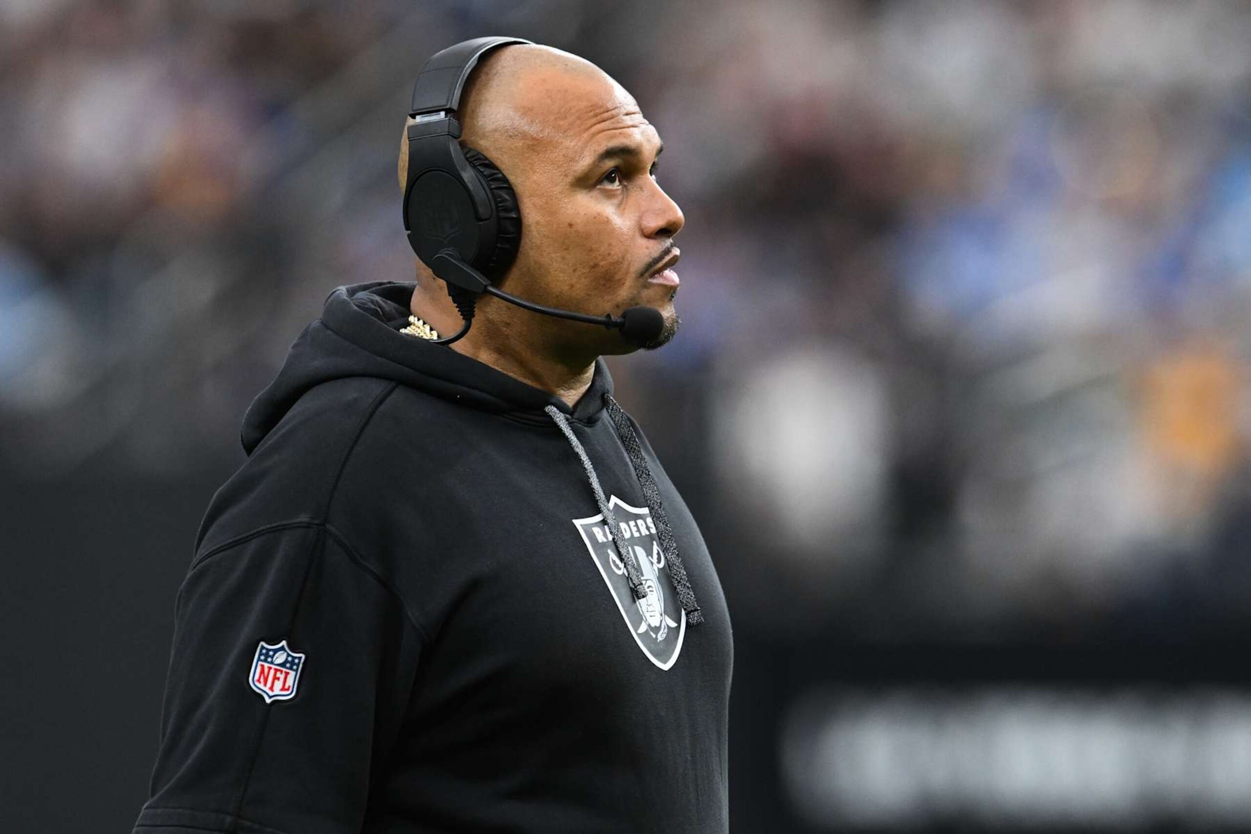 LAS VEGAS, NEVADA - JANUARY 05: Head coach Antonio Pierce of the Las Vegas Raiders looks on against the Los Angeles Chargers during the first quarter at Allegiant Stadium on January 05, 2025 in Las Vegas, Nevada. (Photo by Candice Ward/Getty Images) LAS VEGAS, NEVADA - JANUARY 05: Head coach Antonio Pierce of the Las Vegas Raiders looks on against the Los Angeles Chargers during the first quarter at Allegiant Stadium on January 05, 2025 in Las Vegas, Nevada. (Photo by Candice Ward/Getty Images)