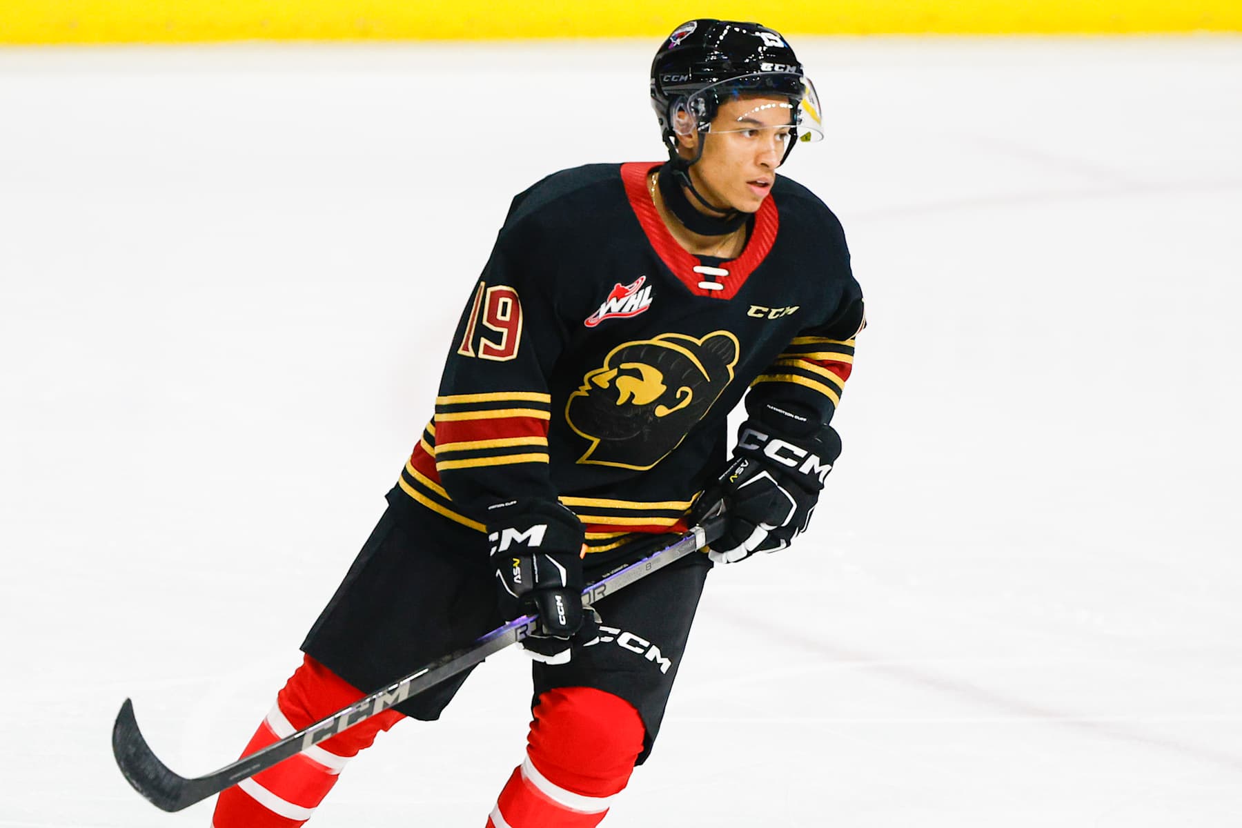 LONDON, ONTARIO, CANADA - NOVEMBER 26: Cameron Schmidt #19 of Team CHL warms up before the CHL USA Prospects Challenge between USA and CHL at Canada Life Place on November 26, 2024 in London, Ontario, Canada. (Photo by Michael Miller/ISI Photos/Getty Images)