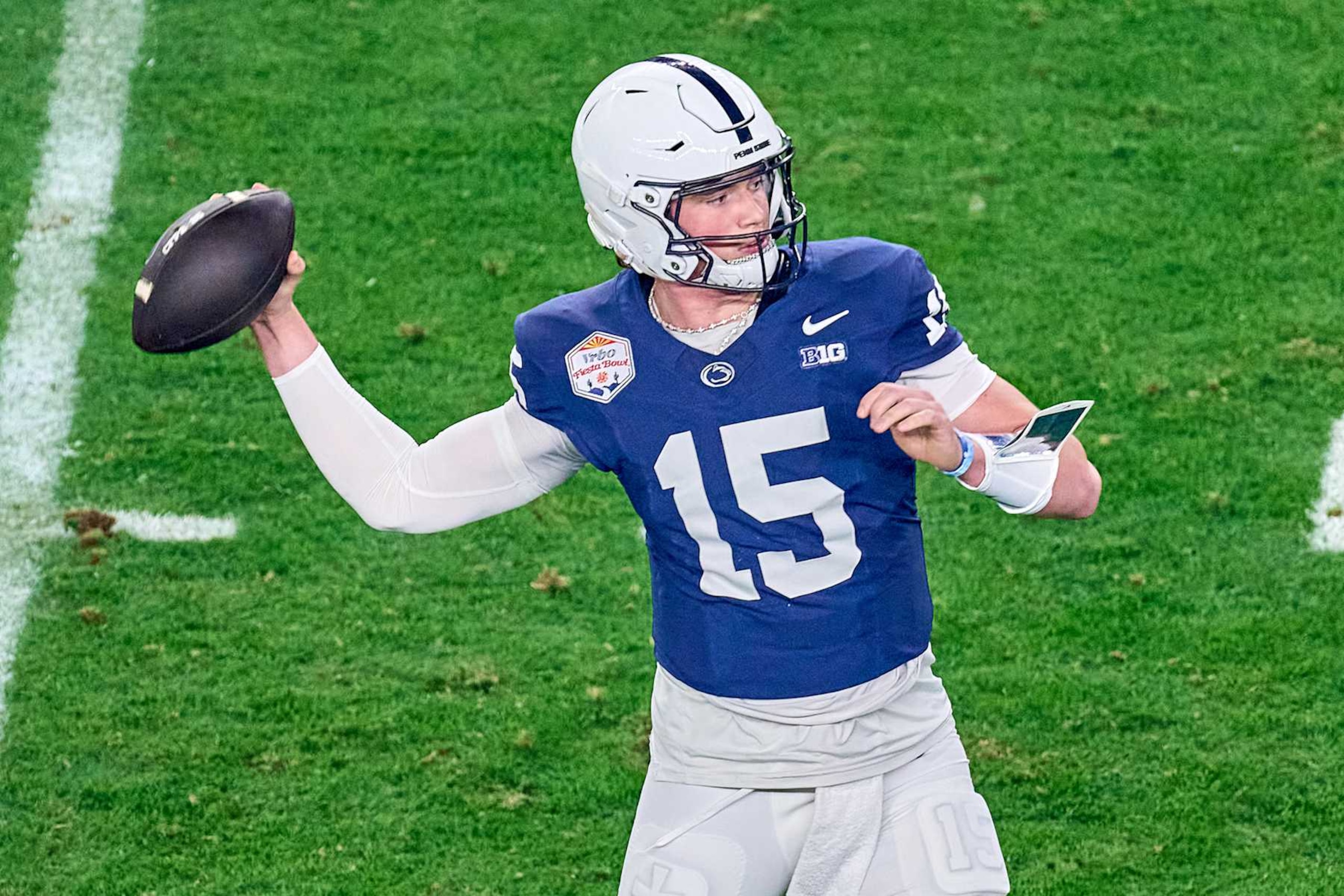 GLENDALE, ARIZONA - DECEMBER 31: Penn State Nittany Lions quarterback Drew Allar (15) throws the football in action during the 2024 Vrbo Fiesta Bowl between the Penn State Nittany Lions and Boise State Broncos at State Farm Stadium on December 31, 2024 in Glendale, Arizona. (Photo by Robin Alam/ISI Photos/Getty Images)