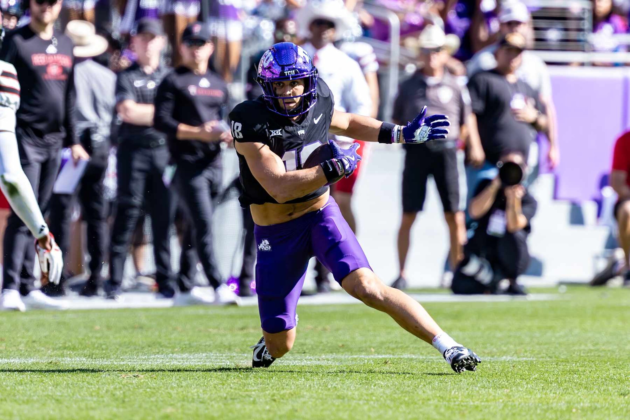FORT WORTH, TX - OCTOBER 26: TCU Horned Frogs wide receiver Jack Bech (#18) runs up field during the Big 12 college football game between the Texas Tech Red Raiders and TCU Horned Frogs on October 26, 2024 at Amon G. Carter Stadium in Fort Worth, TX. (Photo by Matthew Visinsky/Icon Sportswire via Getty Images) FORT WORTH, TX - OCTOBER 26: TCU Horned Frogs wide receiver Jack Bech (#18) runs up field during the Big 12 college football game between the Texas Tech Red Raiders and TCU Horned Frogs on October 26, 2024 at Amon G. Carter Stadium in Fort Worth, TX. (Photo by Matthew Visinsky/Icon Sportswire via Getty Images)