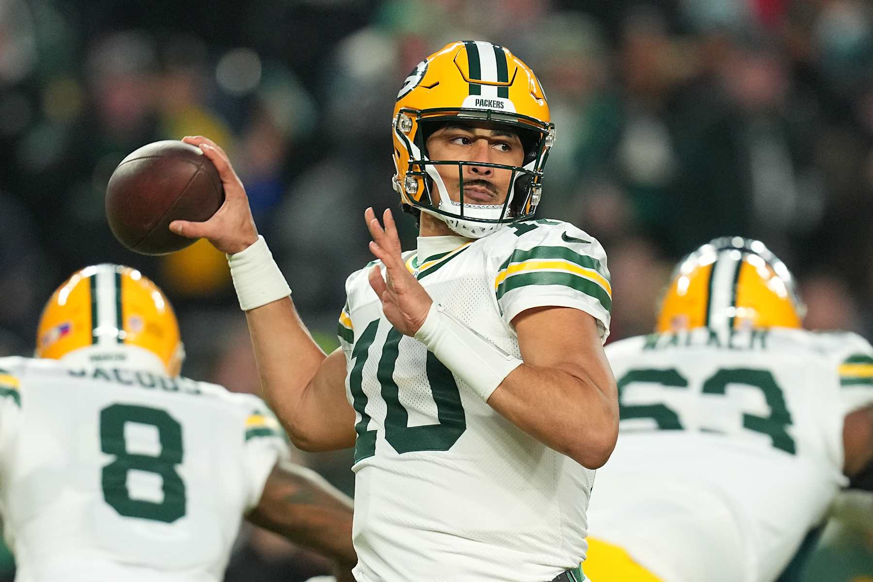 💥💣 SHOCKING! Jordan Love and Josh Jacobs just sent a massive warning to the entire NFL world: “We’re definitely going to put on a show!” 😱 The Green Bay Packers stars are ready to silence every doubter — LOUDLY ⚡🔥 Energy is electric, confidence at an all-time high. And Packers Nation is buzzing like NEVER before 👀 Don’t miss the full details… See comments below 👇 – manh