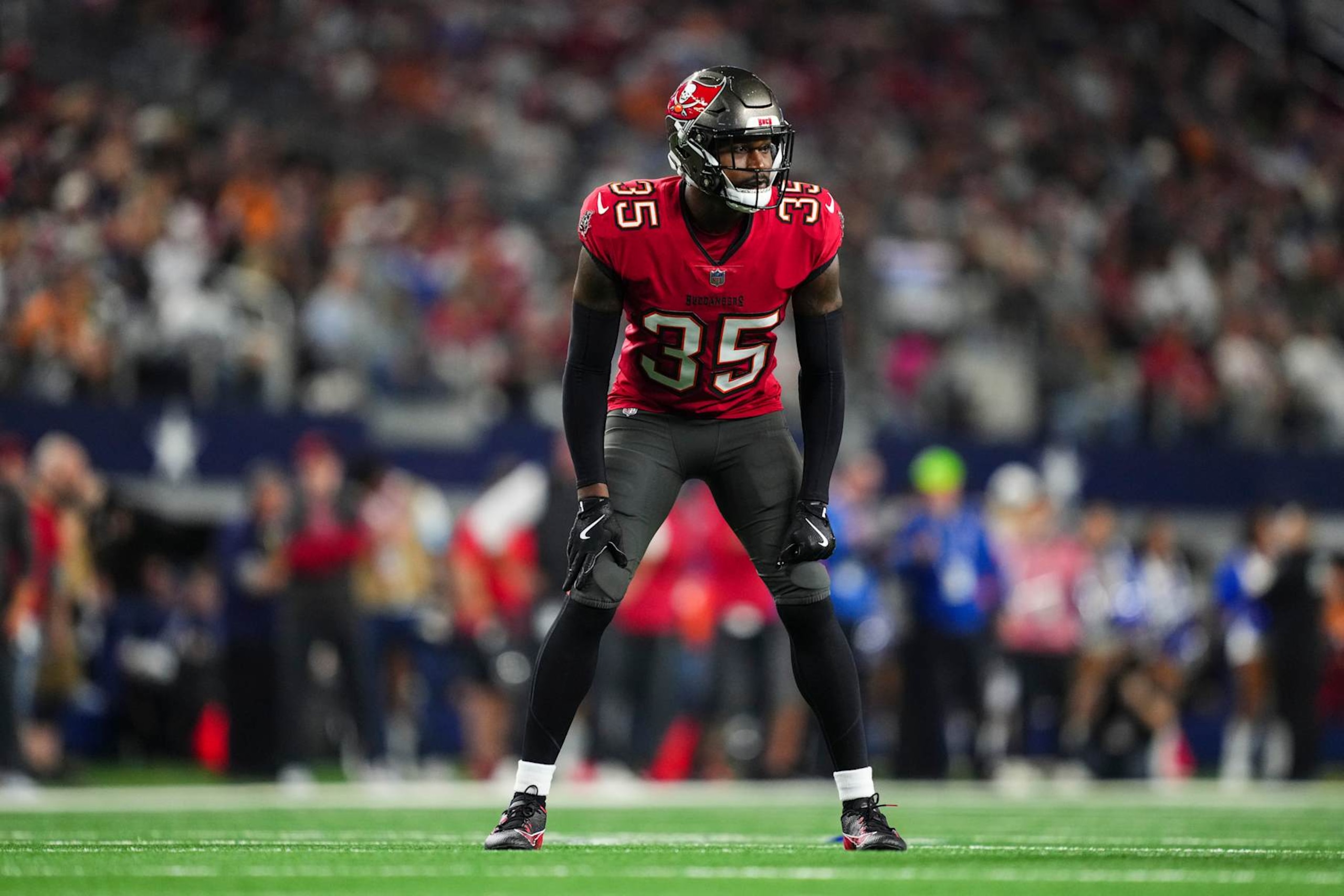 Buccaneers CB Jamel Dean