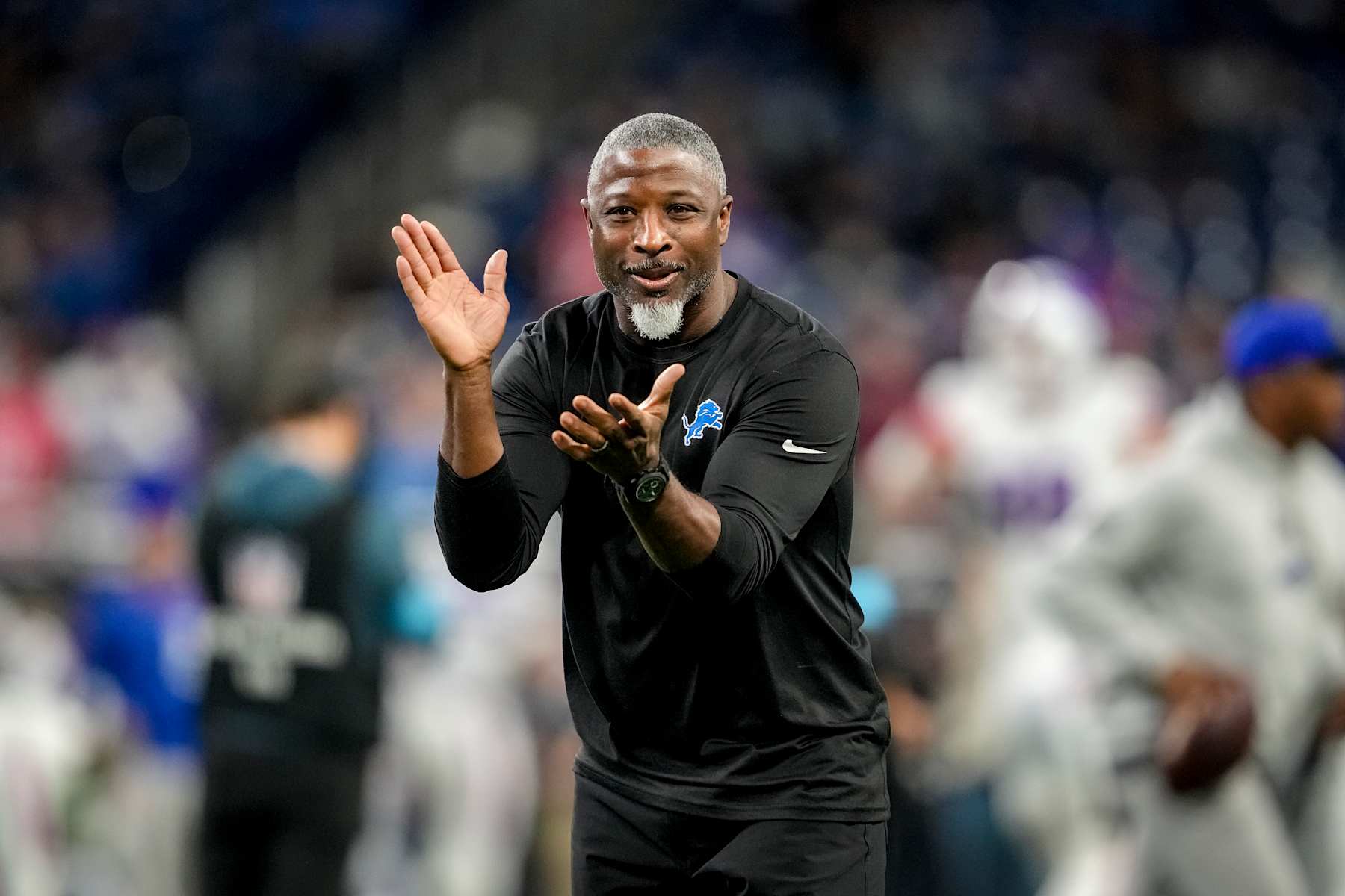 DETROIT, MICHIGAN - DECEMBER 15: Defensive coordinator Aaron Glenn of the Detroit Lions claps before the game against the Buffalo Bills at Ford Field on December 15, 2024 in Detroit, Michigan. (Photo by Nic Antaya/Getty Images)