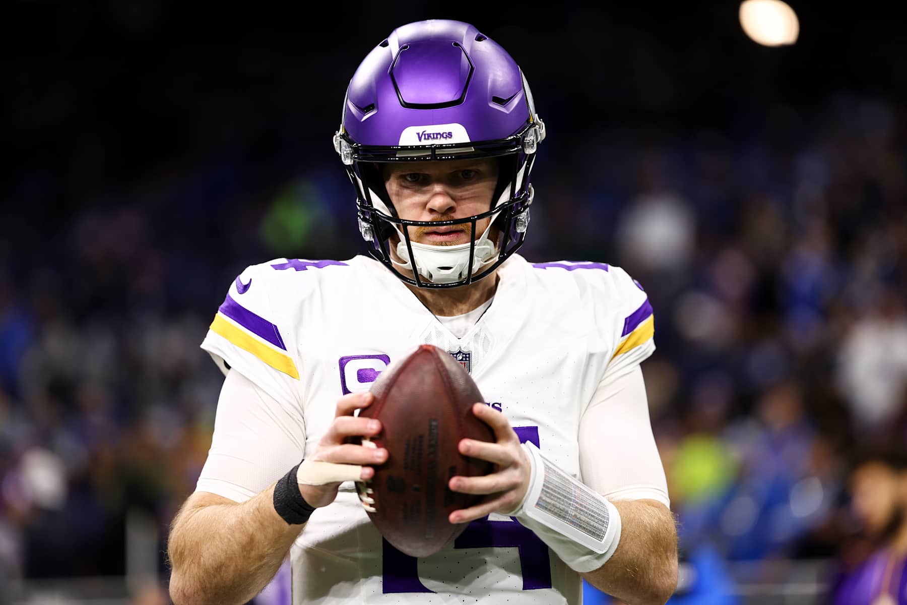 DETROIT, MICHIGAN - JANUARY 5: Sam Darnold #14 of the Minnesota Vikings warms up prior to an NFL football game against the Detroit Lions at Ford Field on January 5, 2025 in Detroit, Michigan. (Photo by Kevin Sabitus/Getty Images)