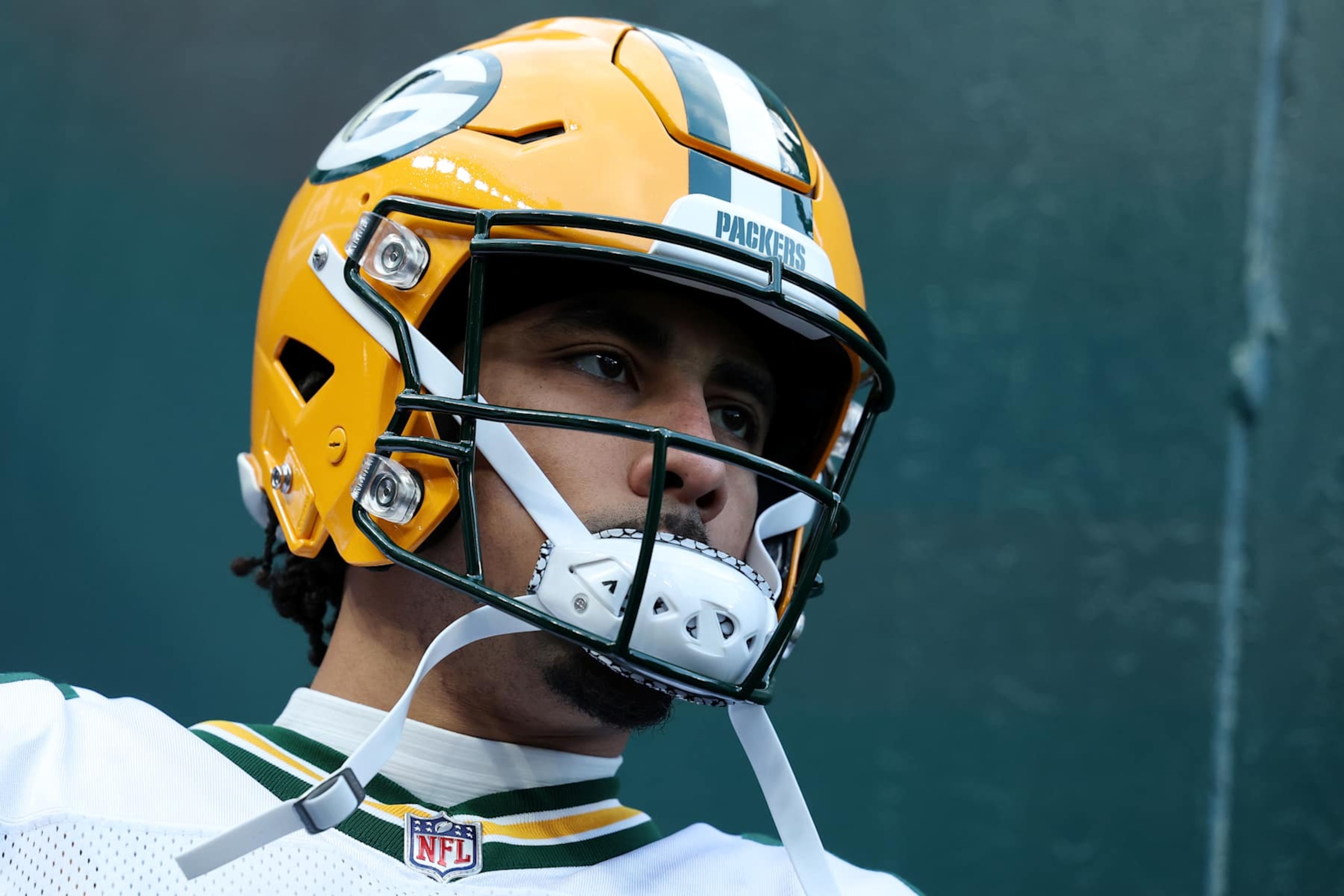PHILADELPHIA, PENNSYLVANIA - JANUARY 12: Quarterback Jordan Love #10 of the Green Bay Packers prepares to take the field prior to a game against the Philadelphia Eagles during the NFC Wild Card Playoff at Lincoln Financial Field on January 12, 2025 in Philadelphia, Pennsylvania. (Photo by Al Bello/Getty Images) PHILADELPHIA, PENNSYLVANIA - JANUARY 12: Quarterback Jordan Love #10 of the Green Bay Packers prepares to take the field prior to a game against the Philadelphia Eagles during the NFC Wild Card Playoff at Lincoln Financial Field on January 12, 2025 in Philadelphia, Pennsylvania. (Photo by Al Bello/Getty Images)
