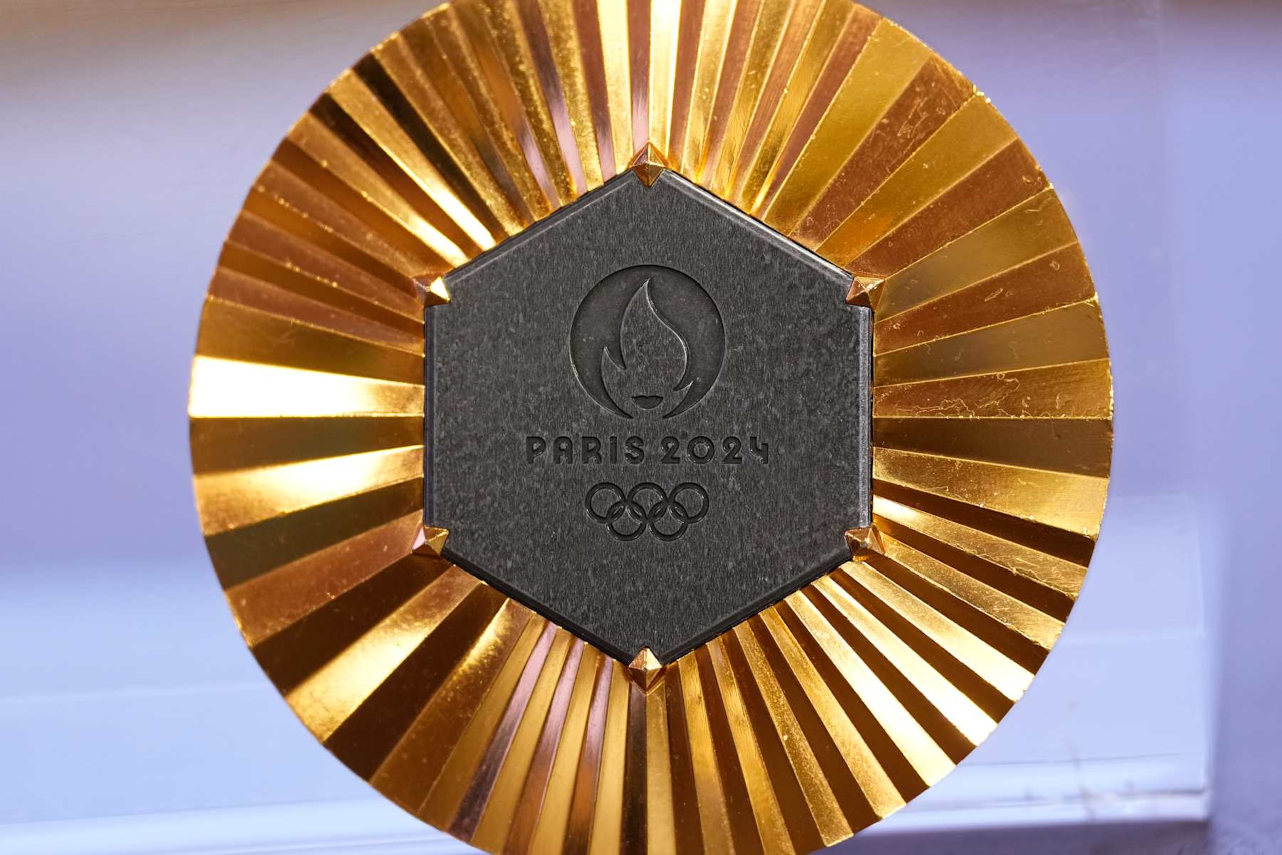 MADRID, SPAIN - DECEMBER 09: Detail of the Pairs 2024 Olympics Games gold medal won by Maria Perez during the Desayunos Deportivos Europa Press - Maria Perez celebrated at Meeting Place Castellana 81 on December 09, 2024, in Madrid, Spain. (Photo By Oscar J. Barroso/Europa Press via Getty Images)